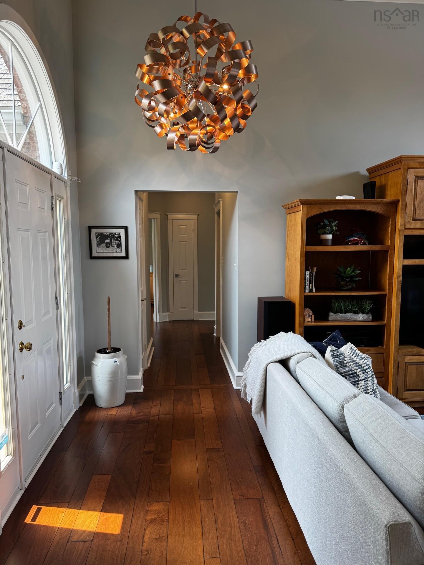 $1,175,000.00: 48 Village Lane, Southside Harbour