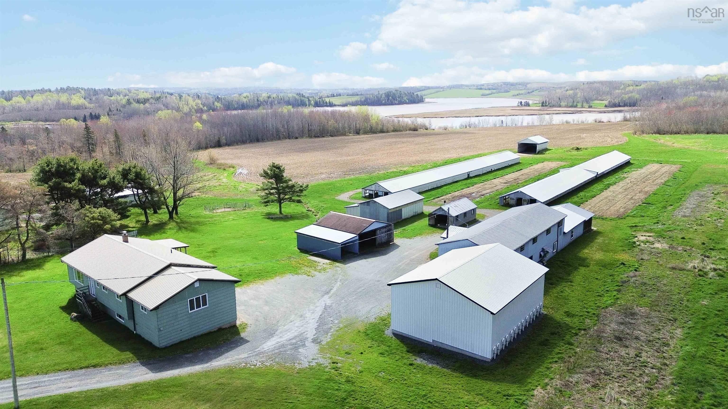 $599,900.00: 2849 Highway 215, Centre Burlington