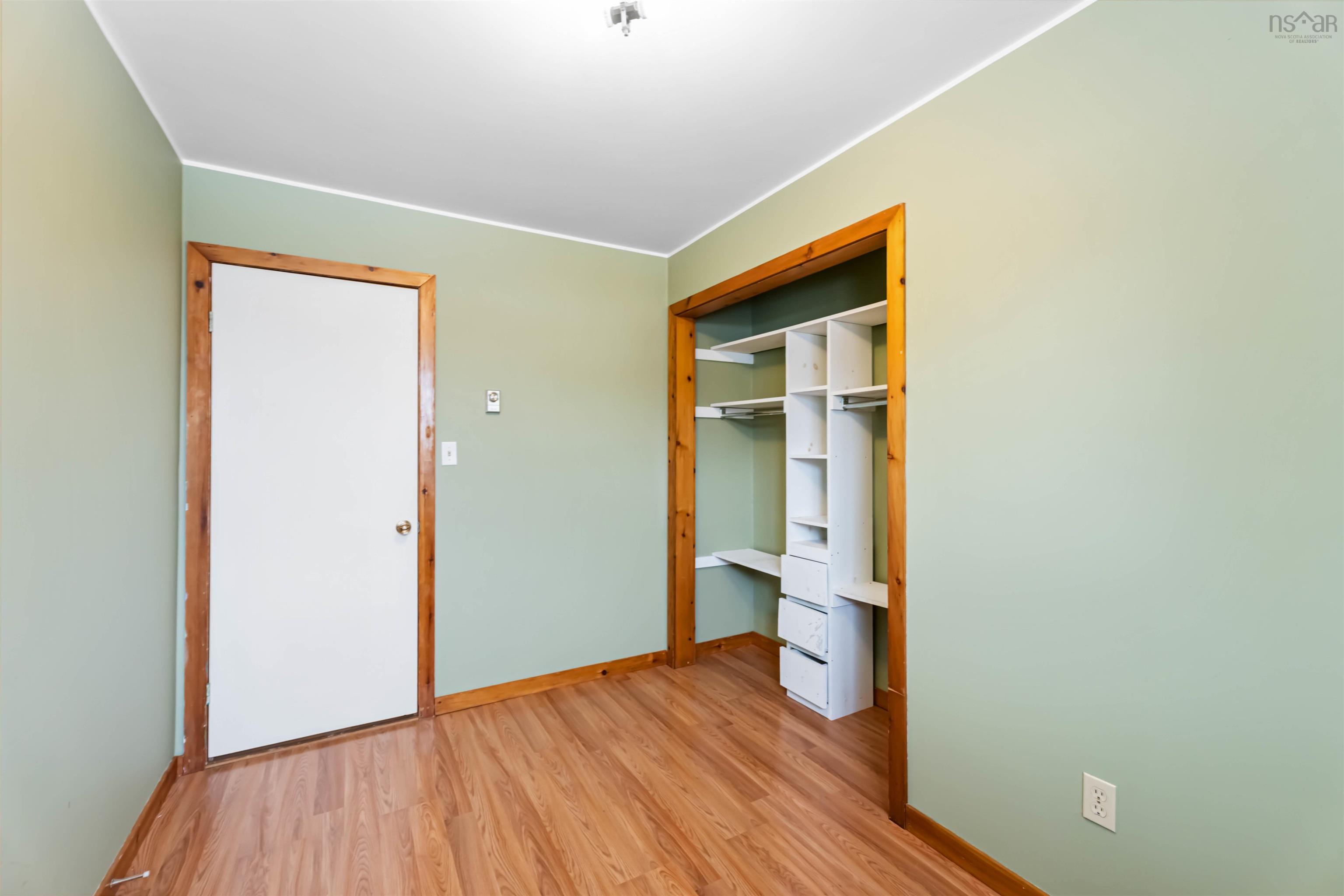 $599,900.00: 2849 Highway 215, Centre Burlington