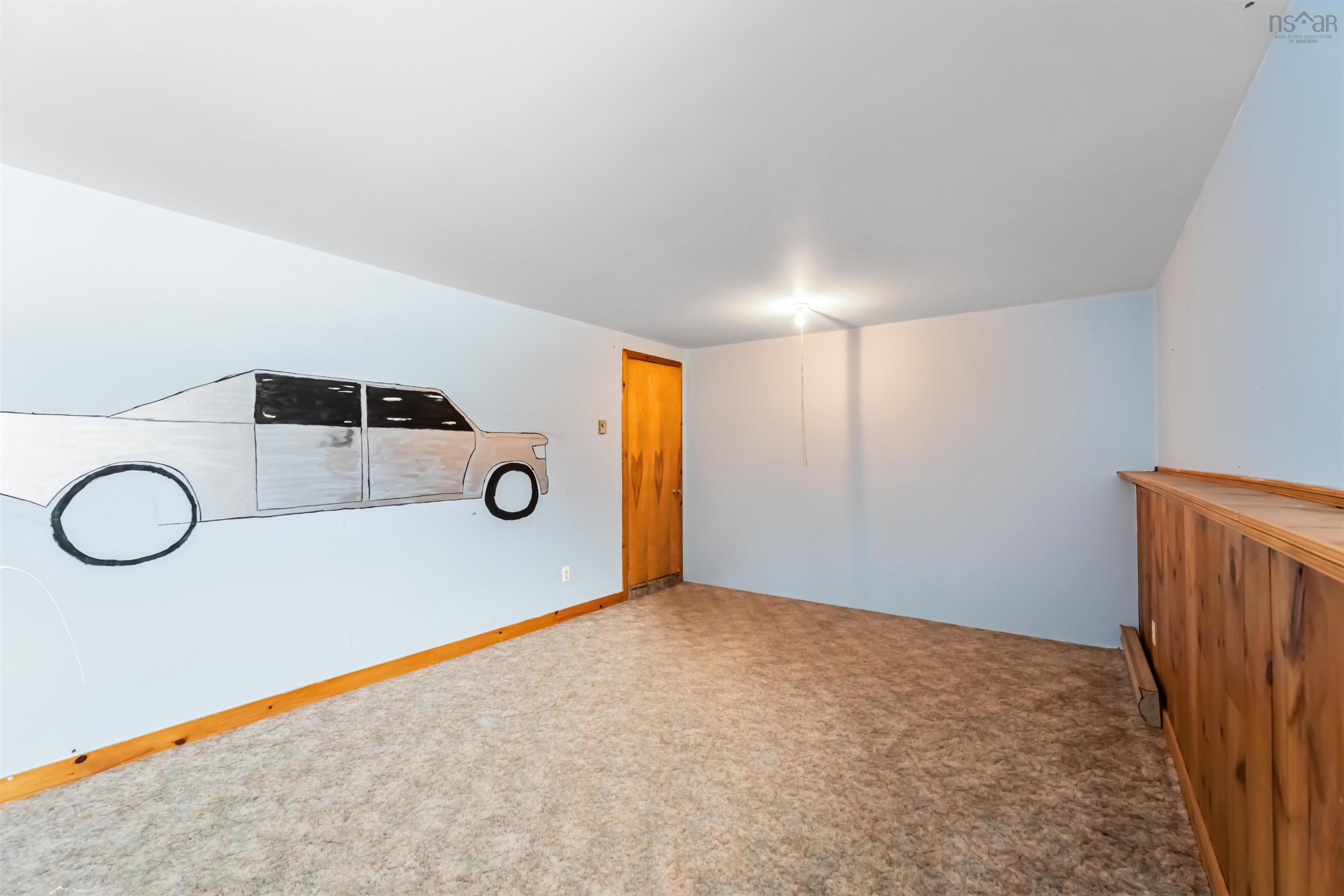 $599,900.00: 2849 Highway 215, Centre Burlington