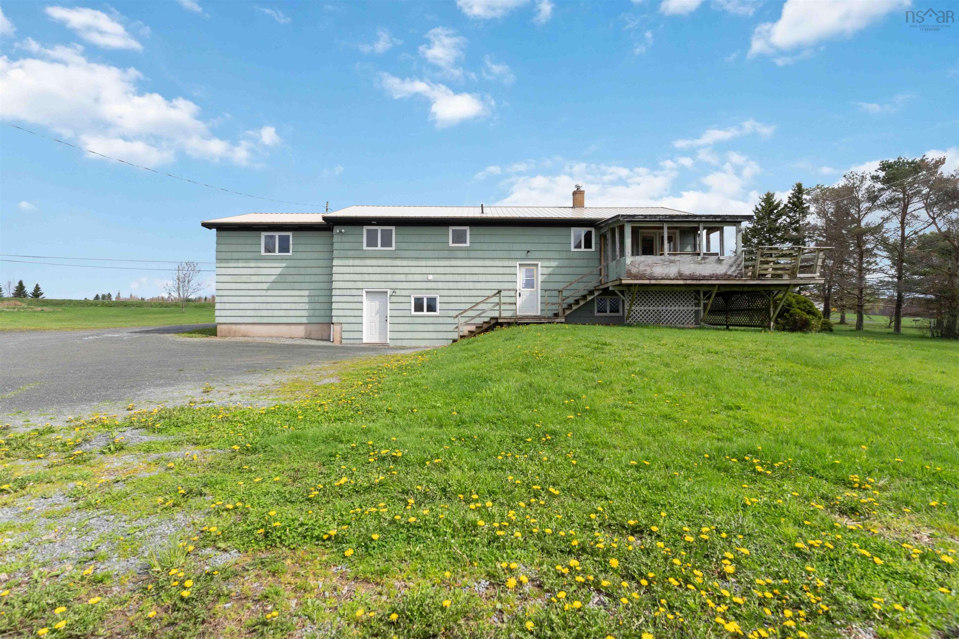 $599,900.00: 2849 Highway 215, Centre Burlington