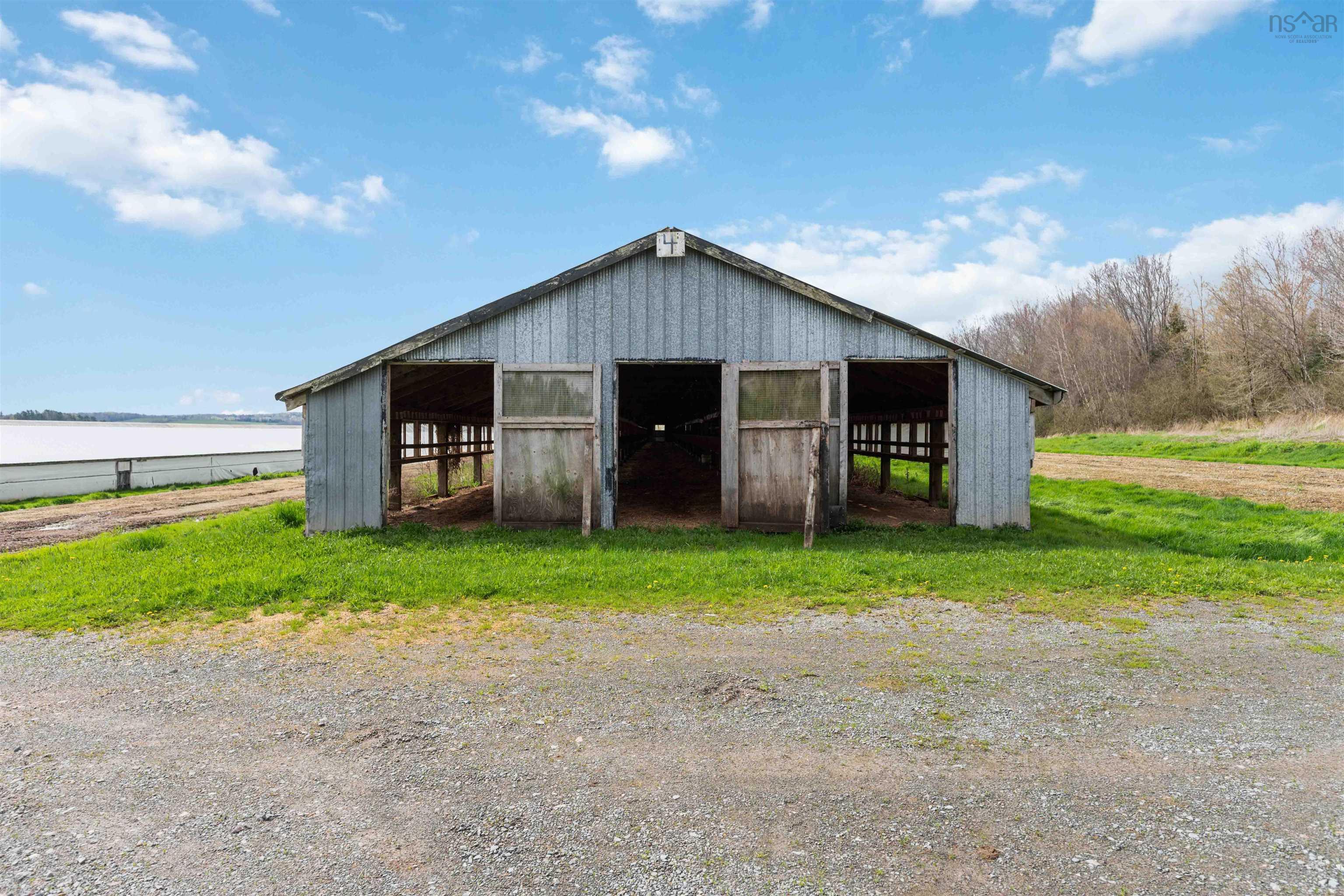 $599,900.00: 2849 Highway 215, Centre Burlington