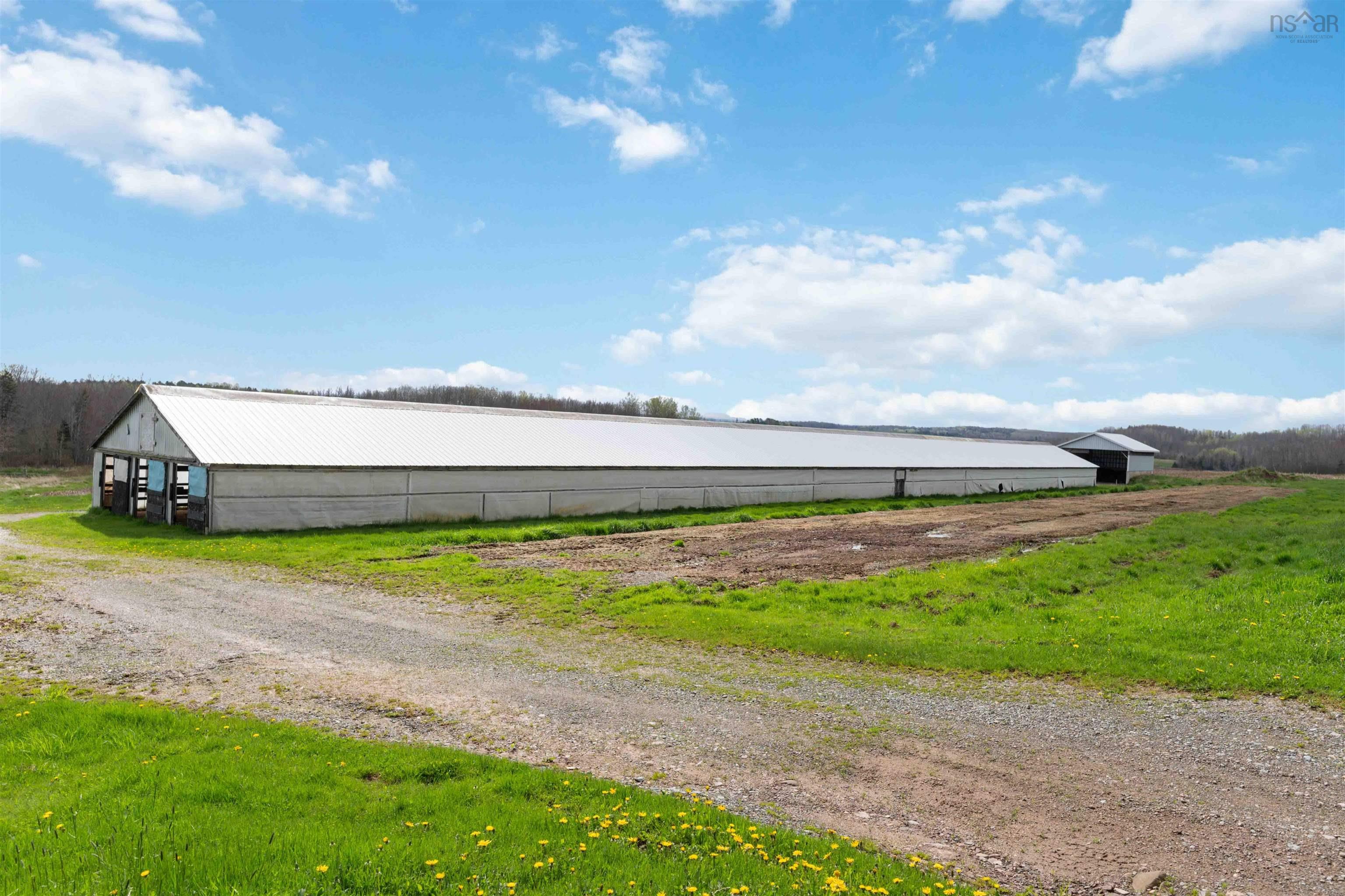 $599,900.00: 2849 Highway 215, Centre Burlington
