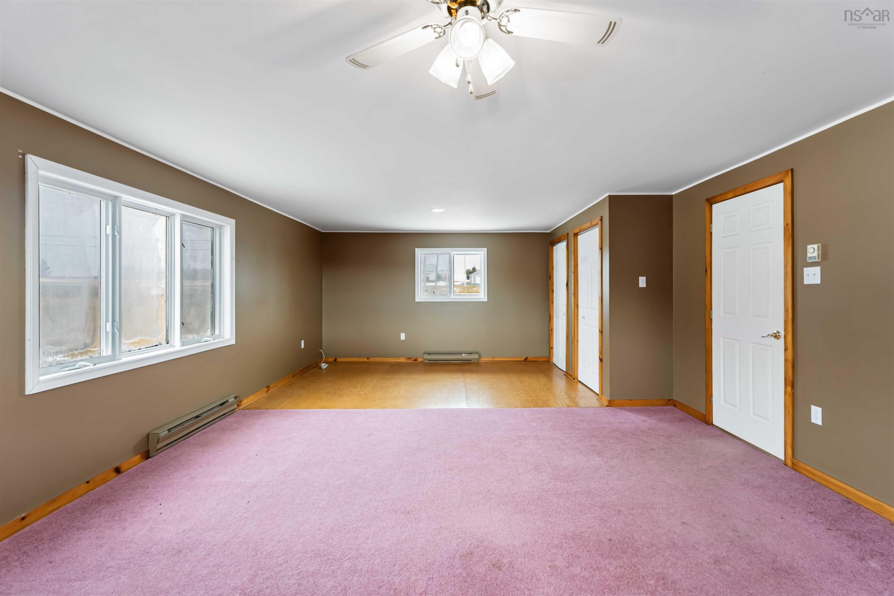 $599,900.00: 2849 Highway 215, Centre Burlington