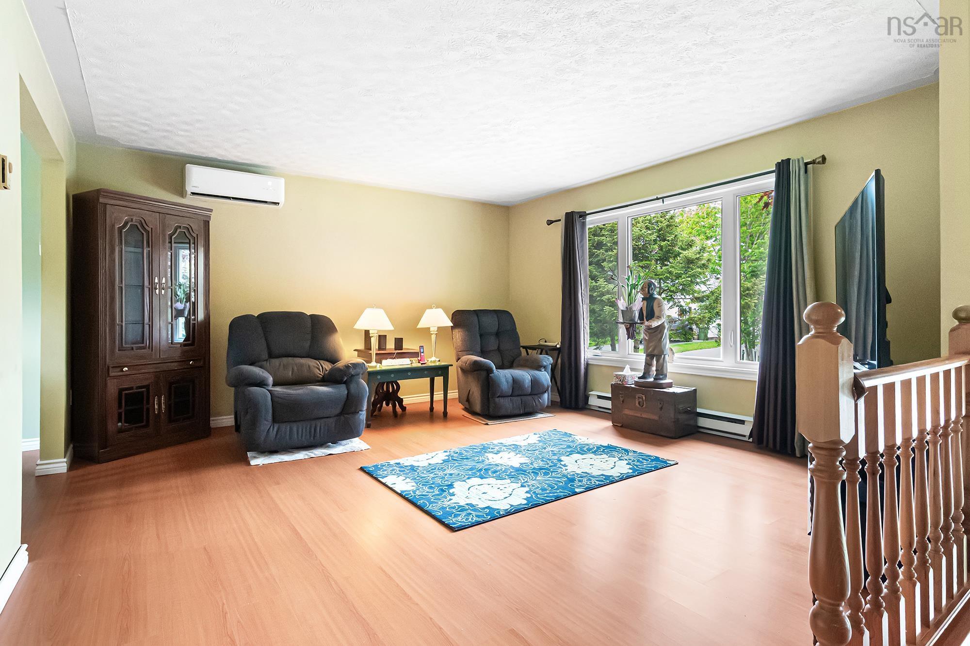$500,000.00: 3 Odell Drive, Dartmouth