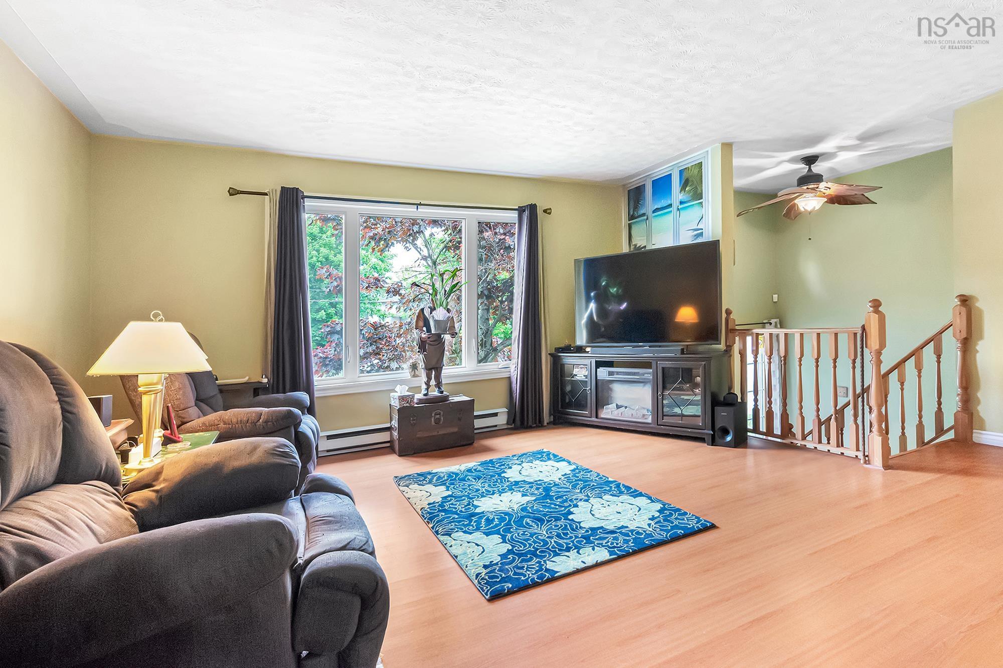 $500,000.00: 3 Odell Drive, Dartmouth