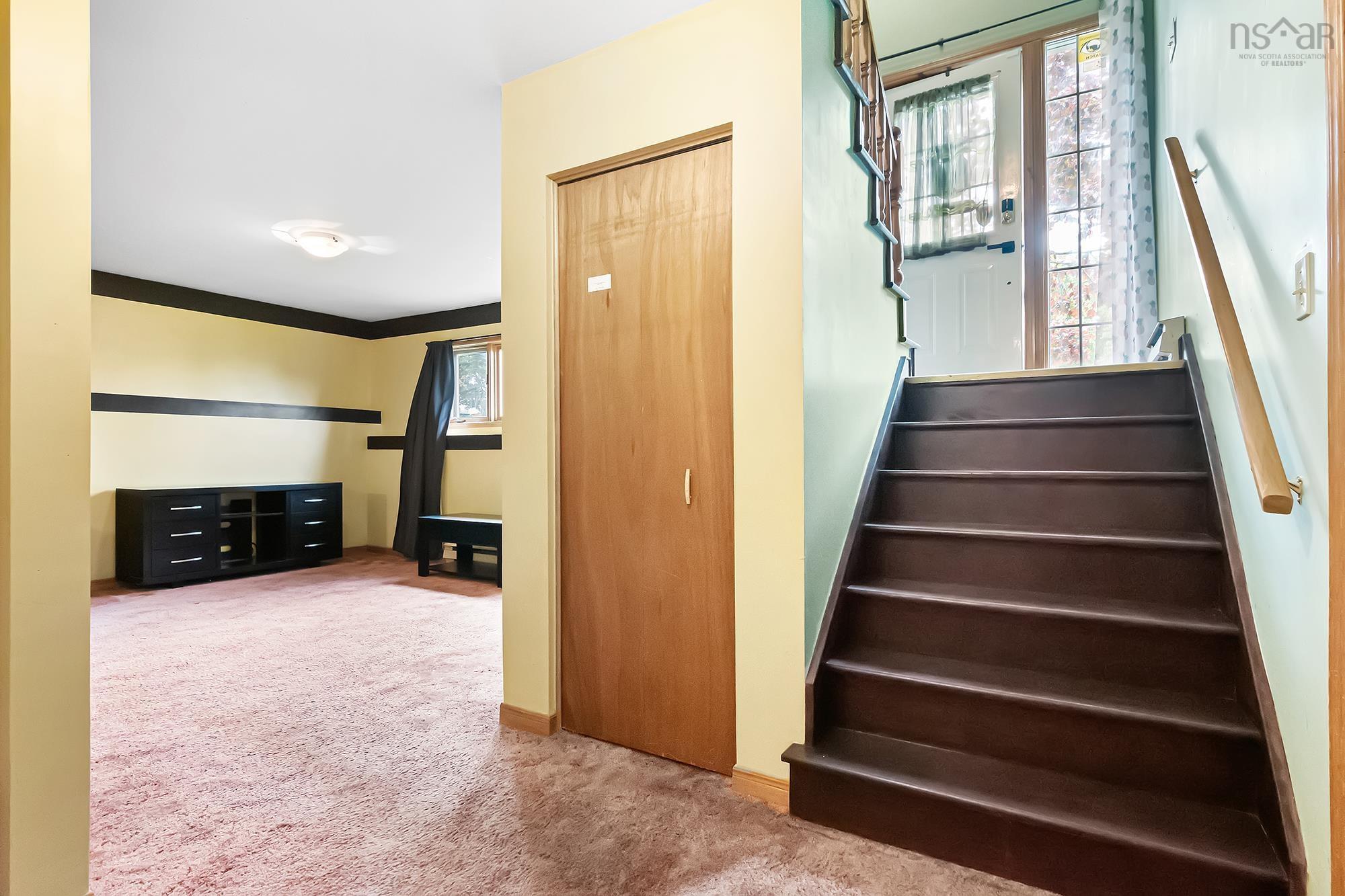 $500,000.00: 3 Odell Drive, Dartmouth