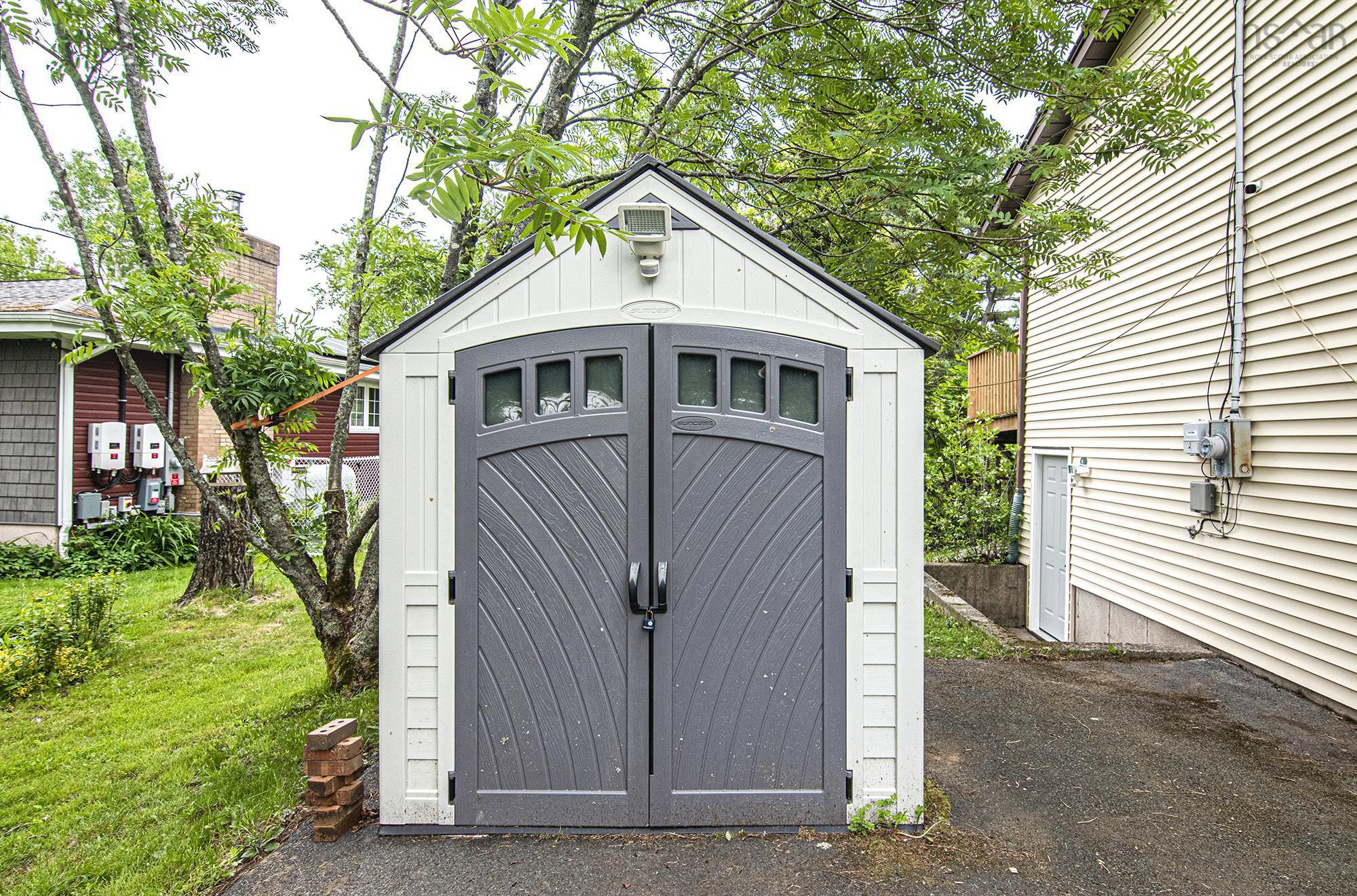 $500,000.00: 3 Odell Drive, Dartmouth
