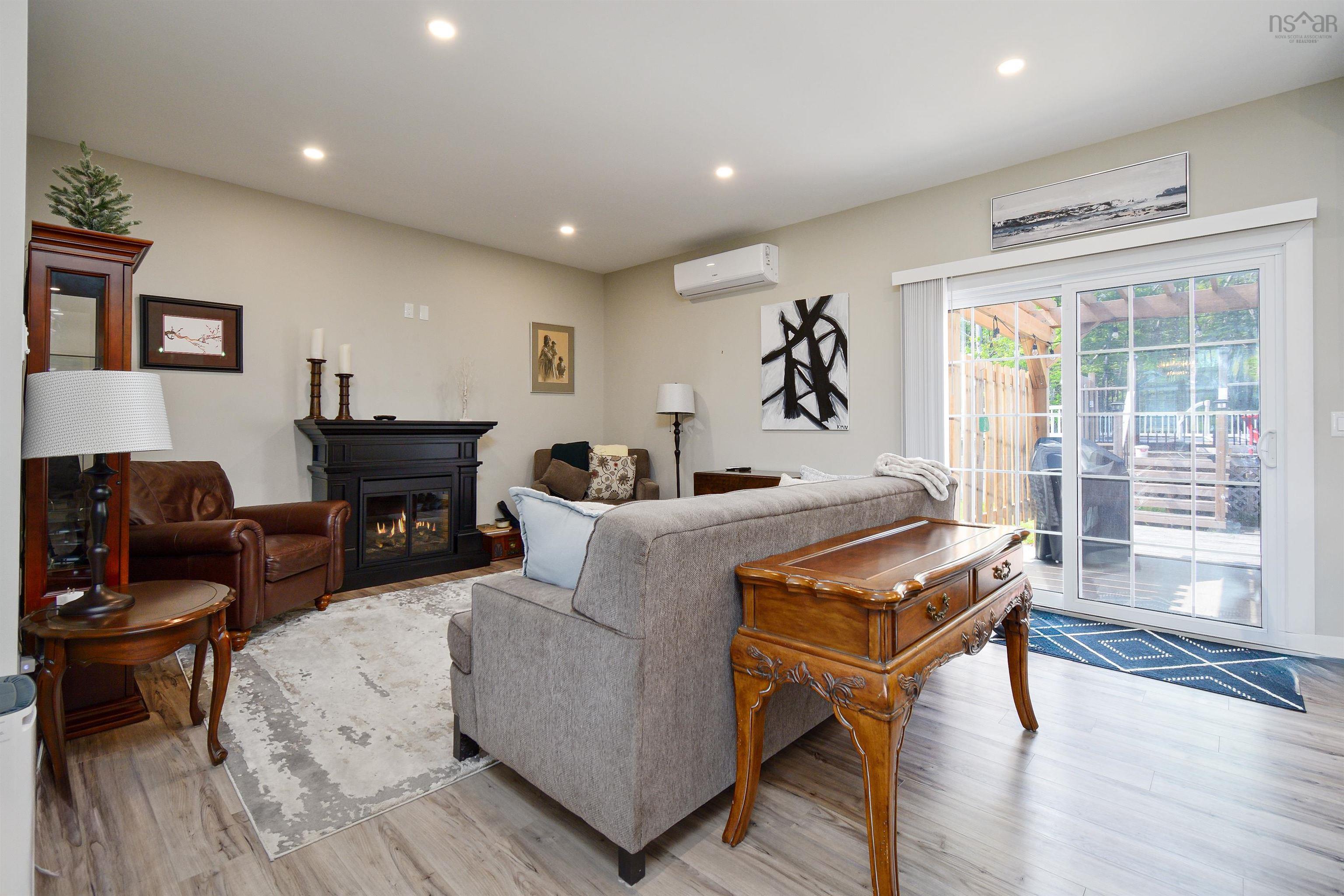 $519,999.00: 243 Braemar Drive, Westmount