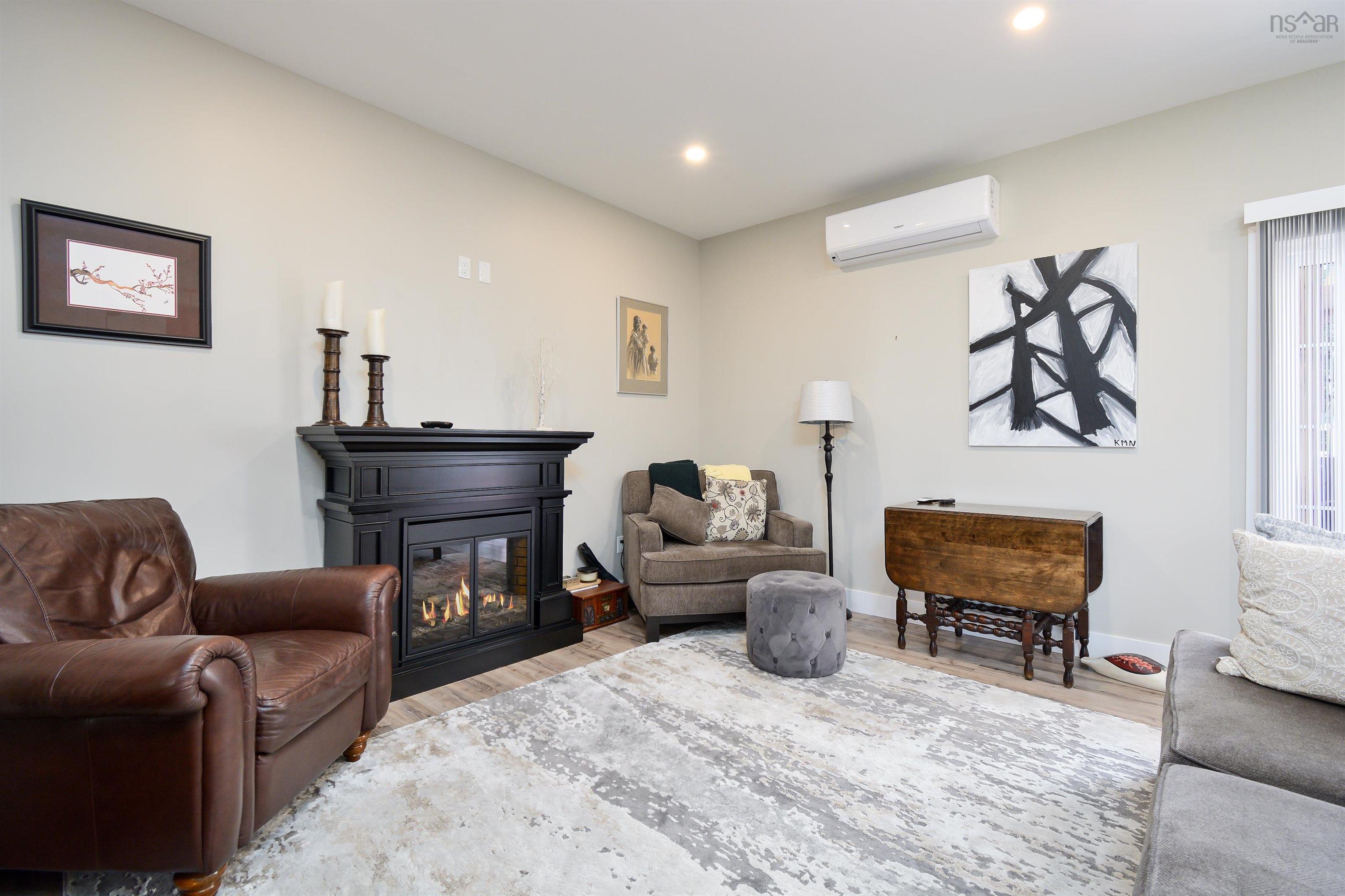 $519,999.00: 243 Braemar Drive, Westmount
