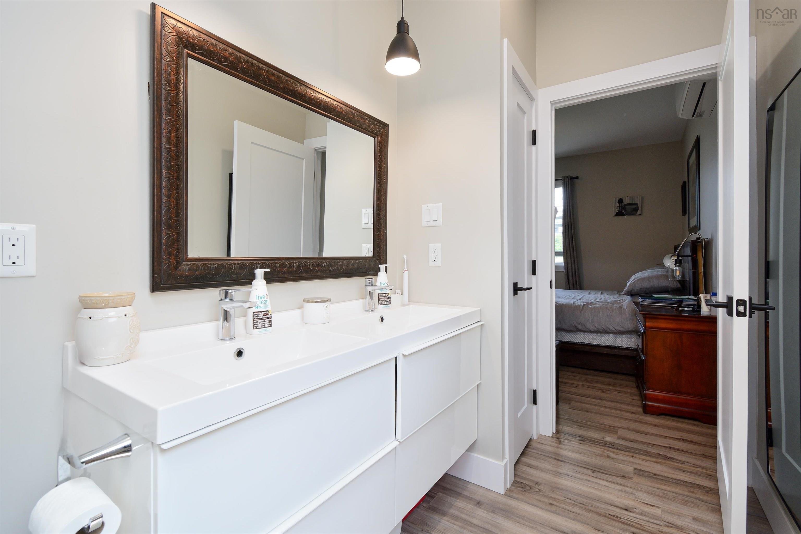 $519,999.00: 243 Braemar Drive, Westmount