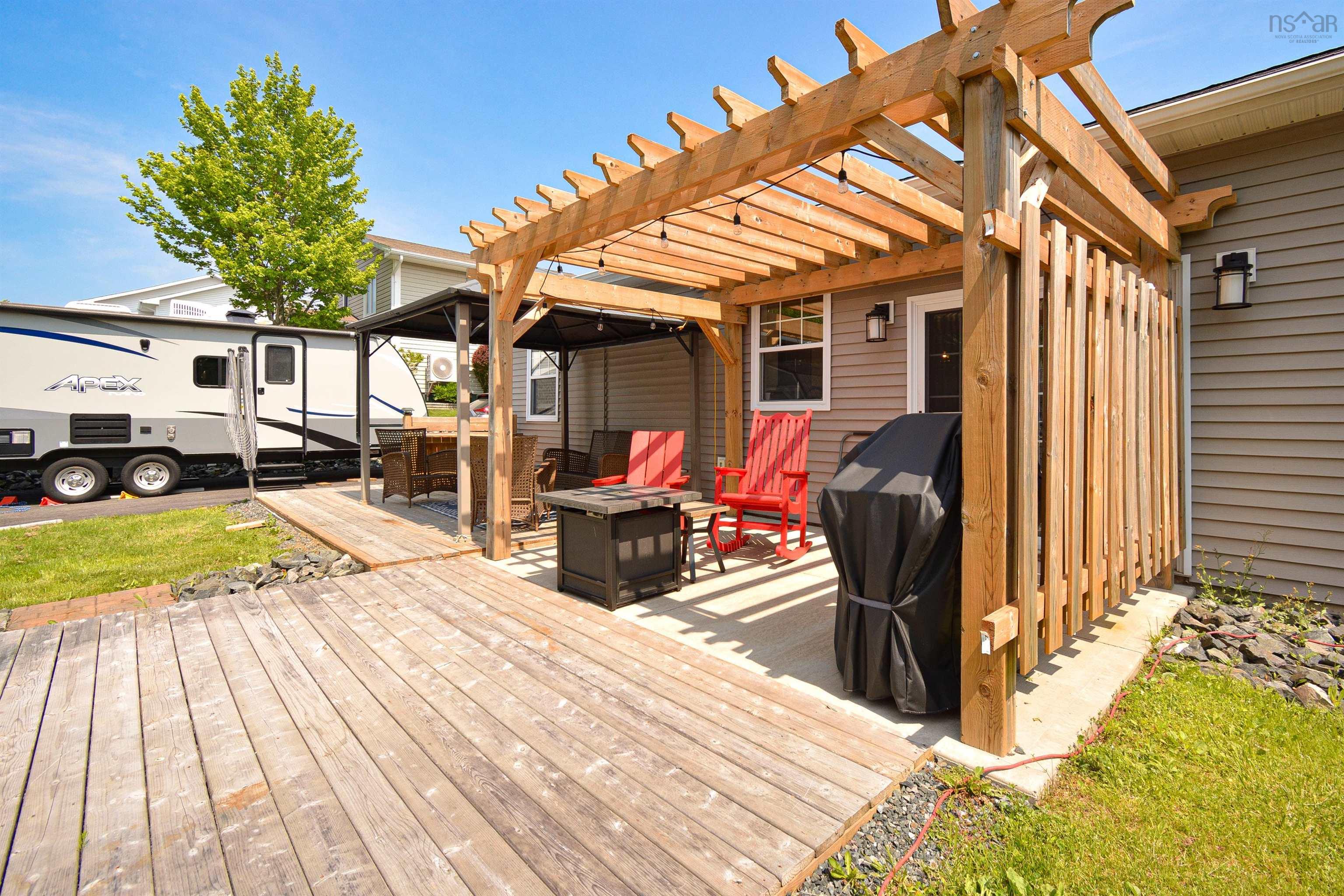 $519,999.00: 243 Braemar Drive, Westmount