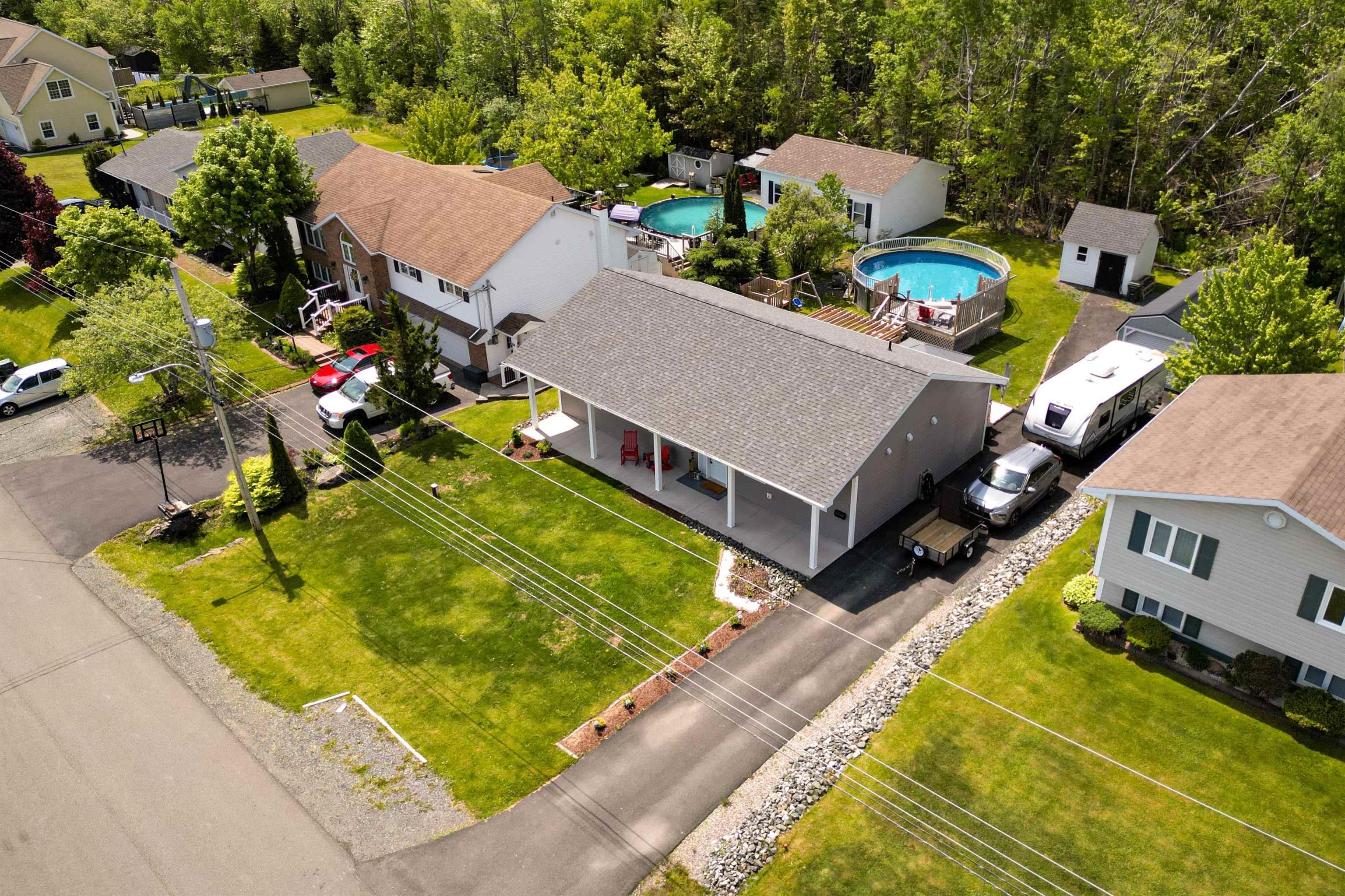 $519,999.00: 243 Braemar Drive, Westmount