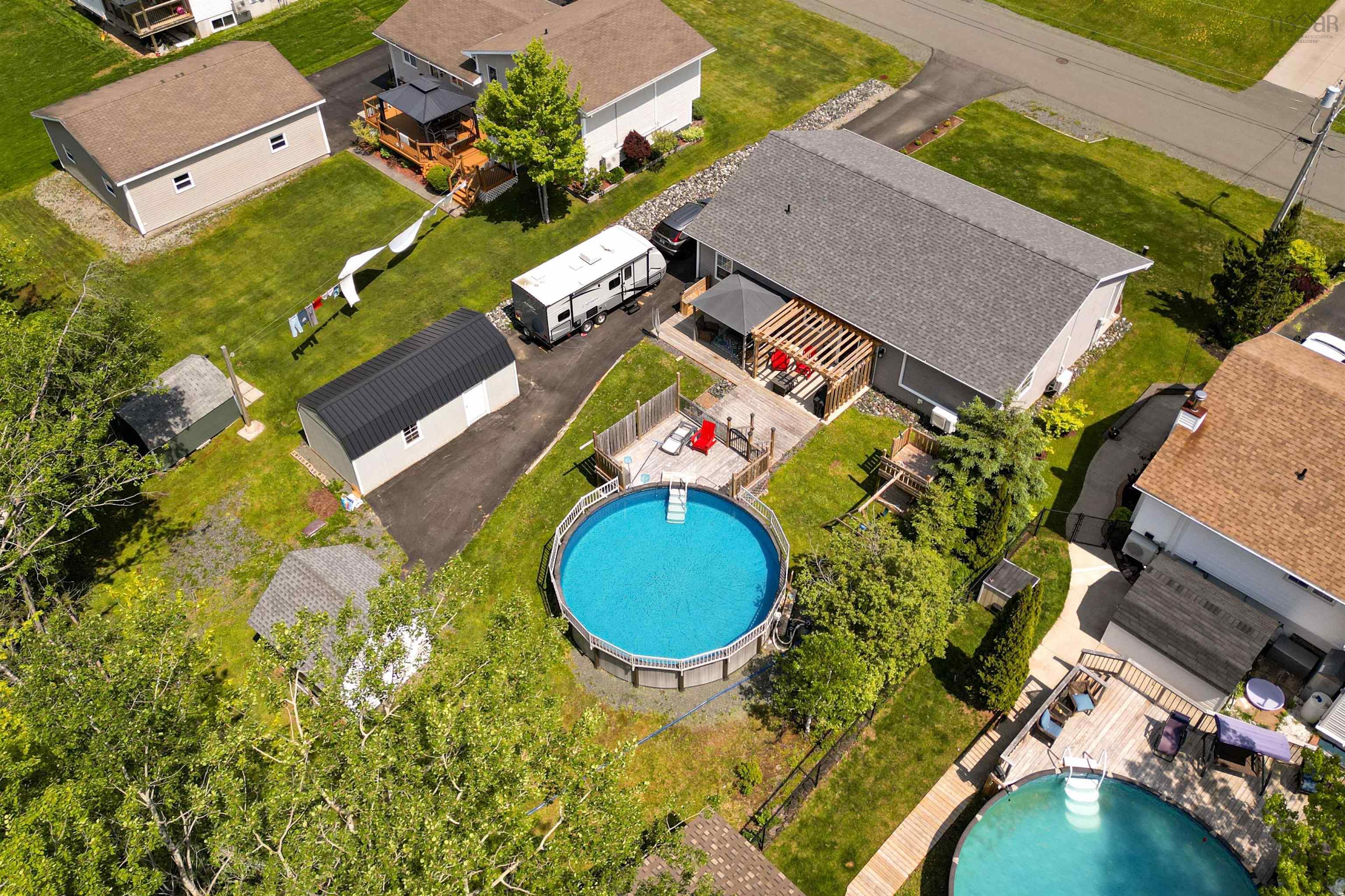 $519,999.00: 243 Braemar Drive, Westmount