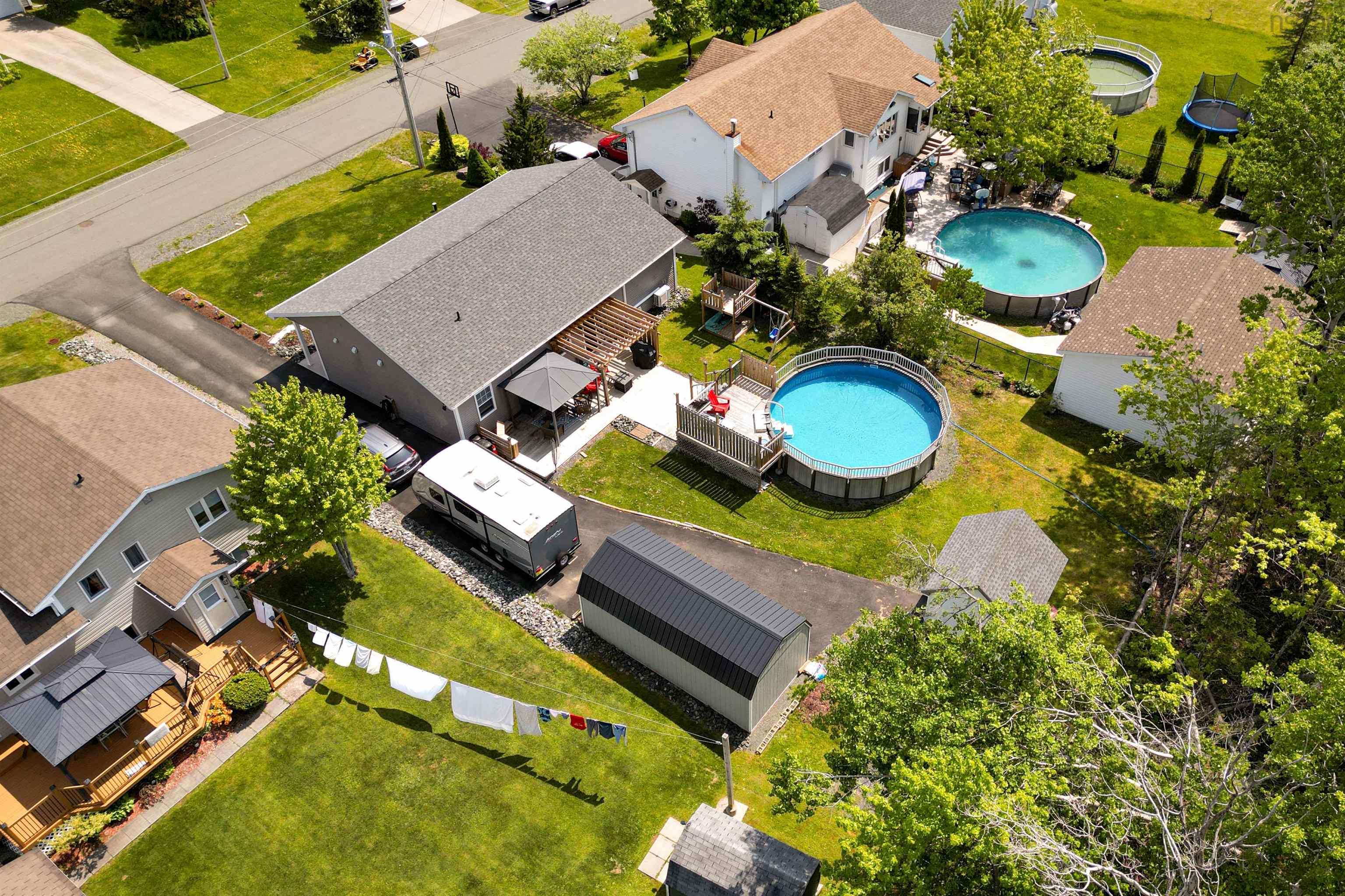 $519,999.00: 243 Braemar Drive, Westmount
