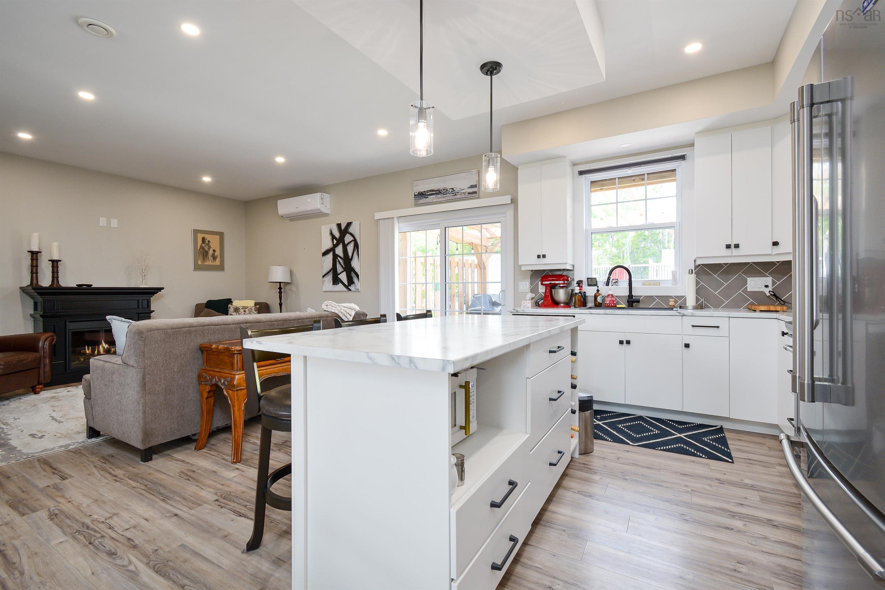 $519,999.00: 243 Braemar Drive, Westmount