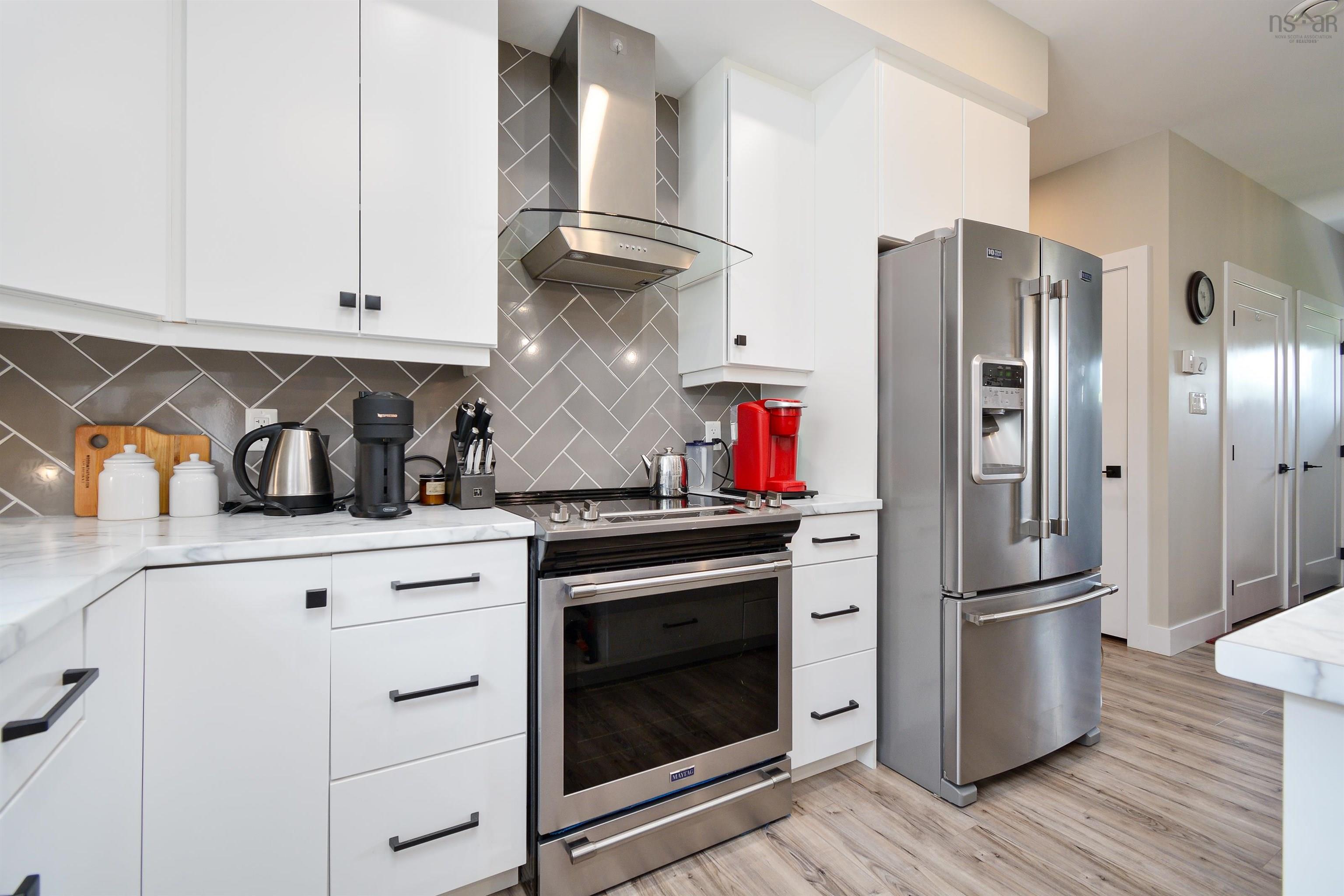 $519,999.00: 243 Braemar Drive, Westmount