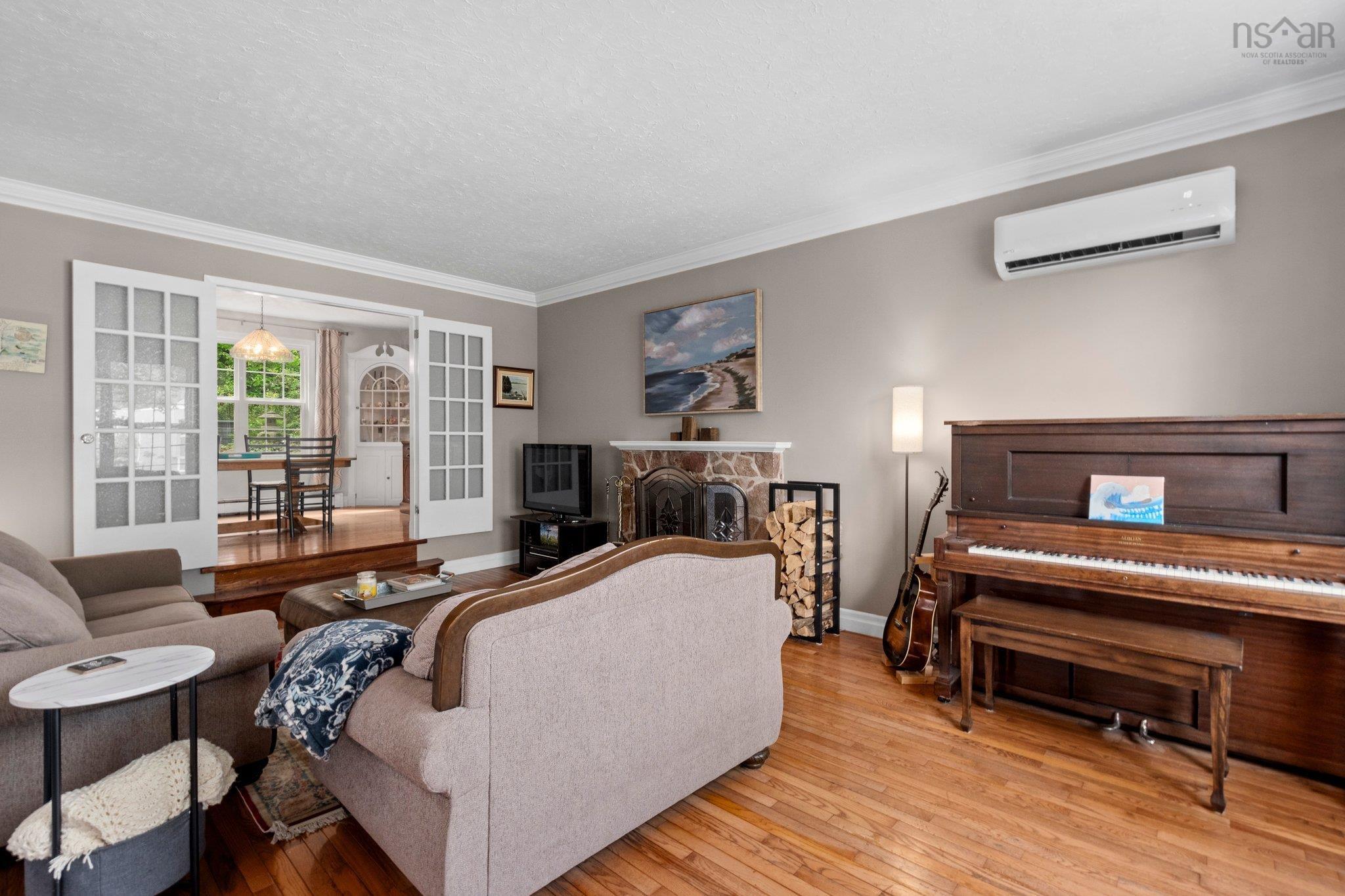 $749,900.00: 111 Bayview Road, Halifax