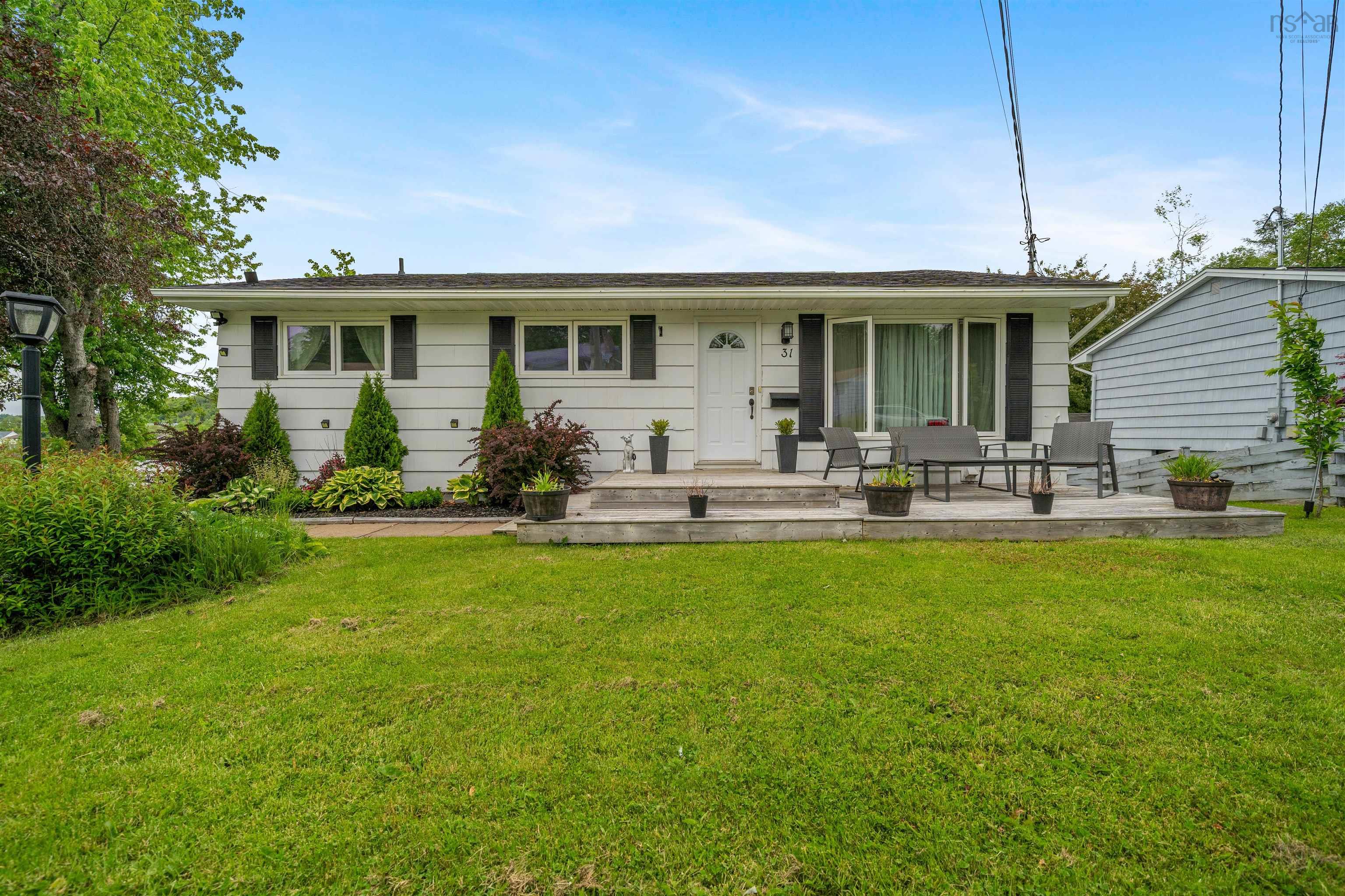 $459,900.00: 31 Ridge Avenue, Lower Sackville