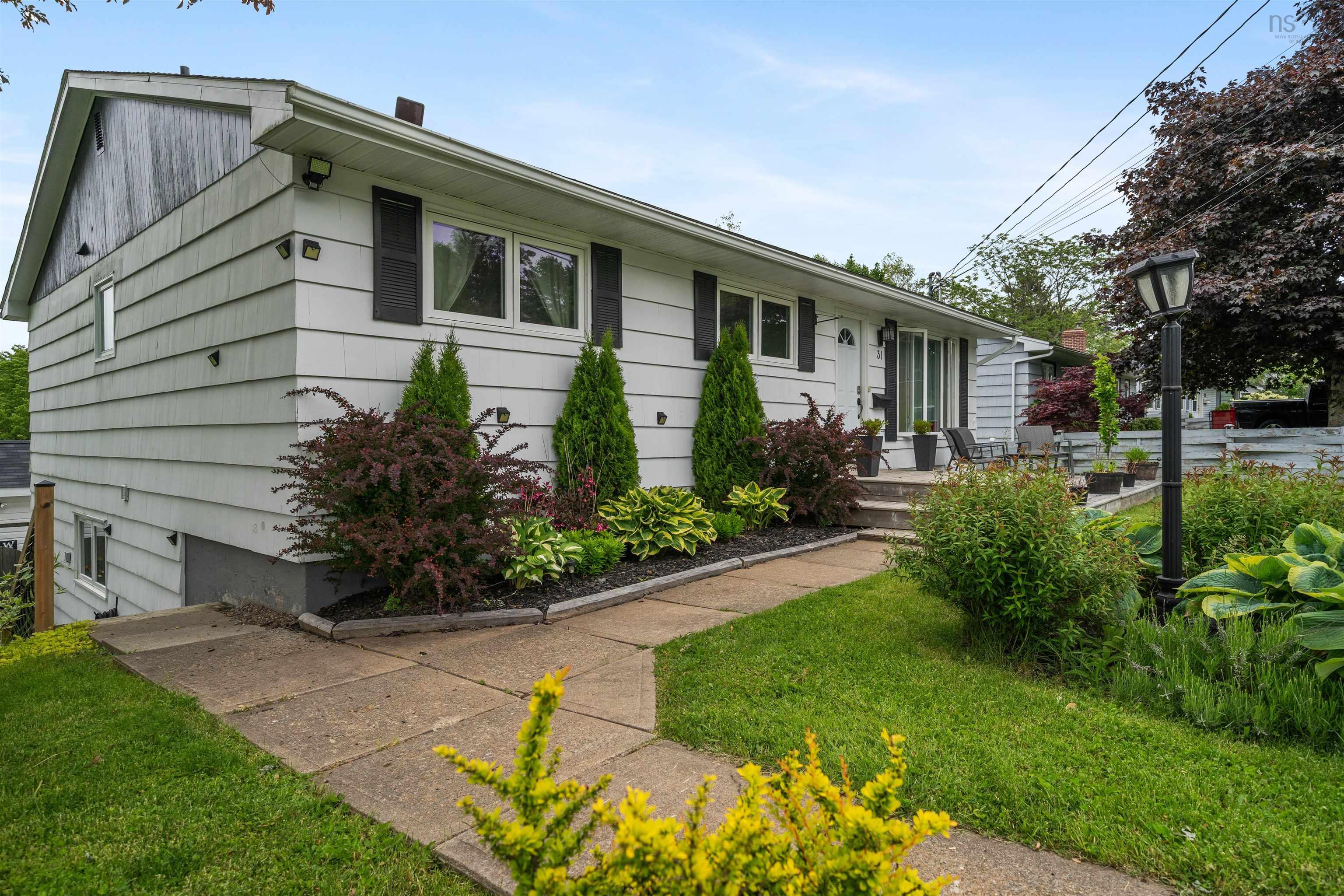 $459,900.00: 31 Ridge Avenue, Lower Sackville