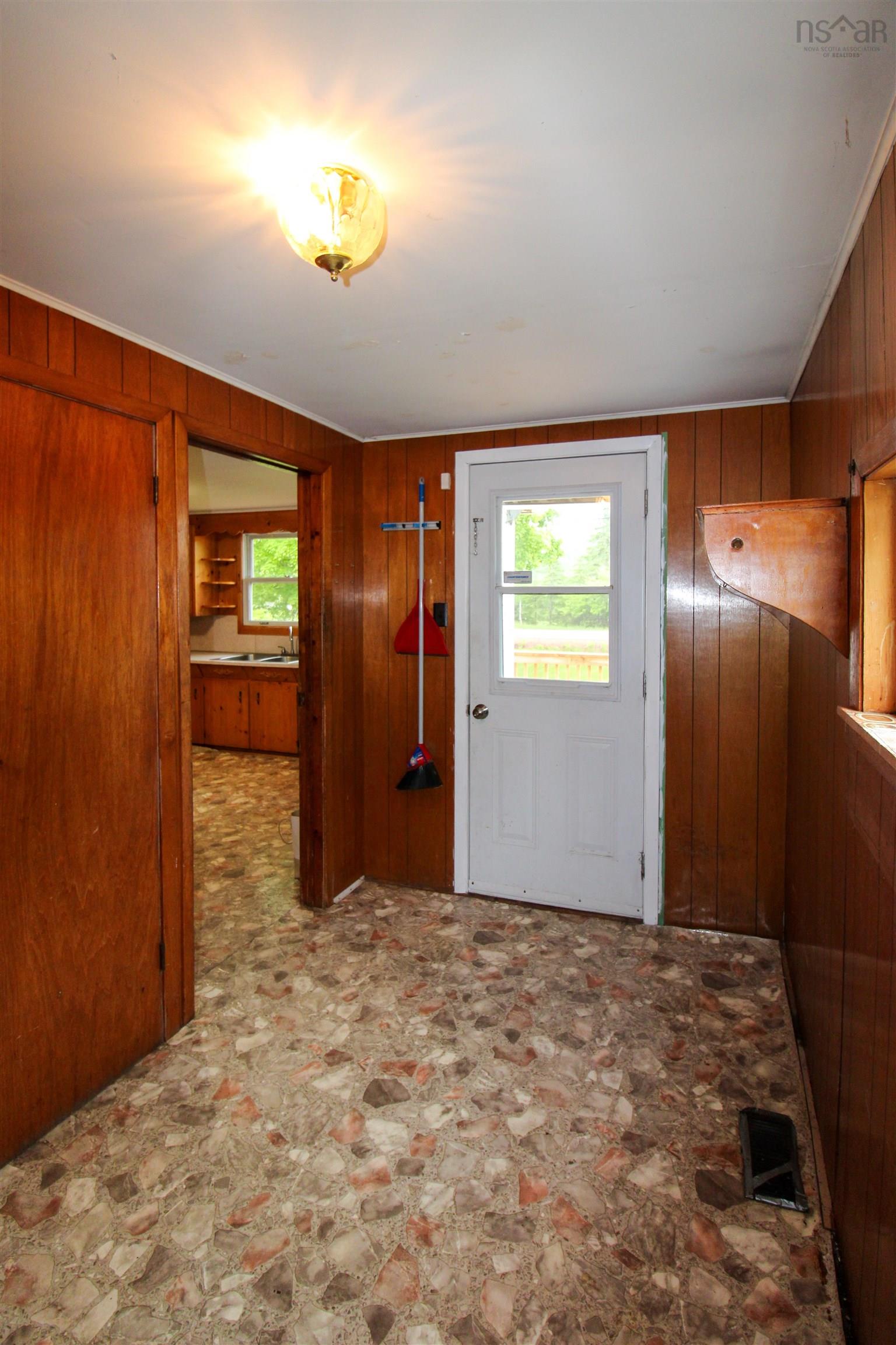$180,000.00: 1817 Highway 311 Highway, Central North River