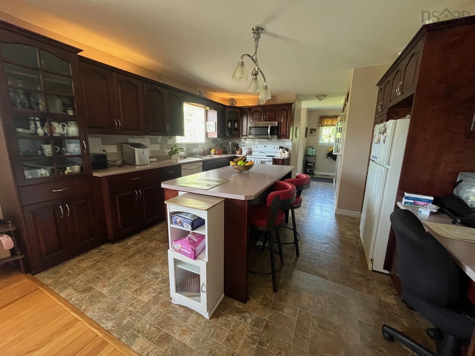 $549,000.00: 27 Sunnybrook Drive, Onslow Mountain