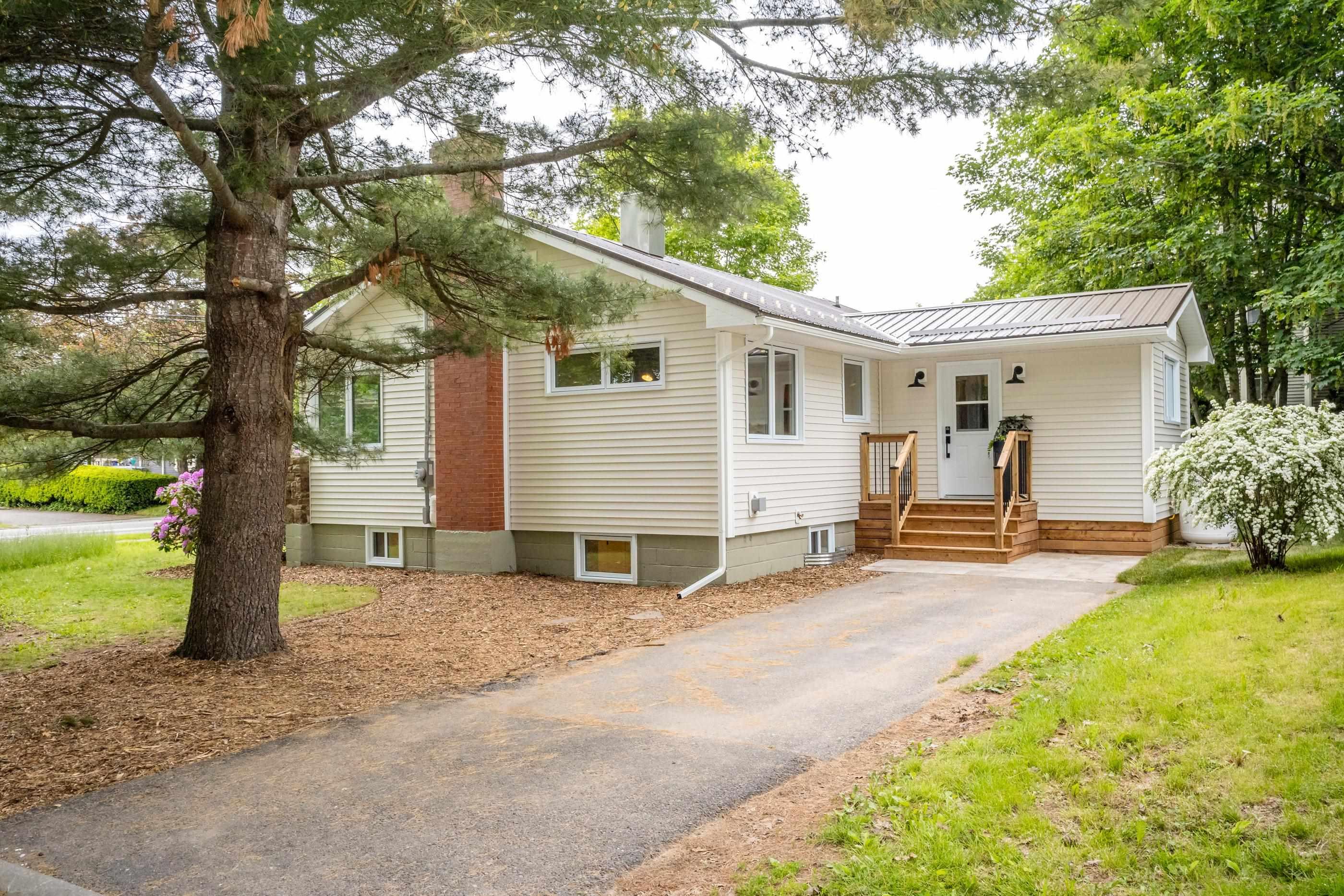 $749,900.00: 209 Main Street, Wolfville