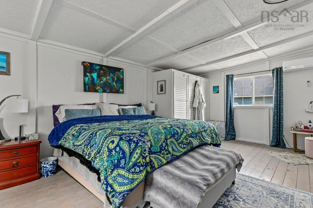 $450,000.00: 129 Crandall Road, Martins Point