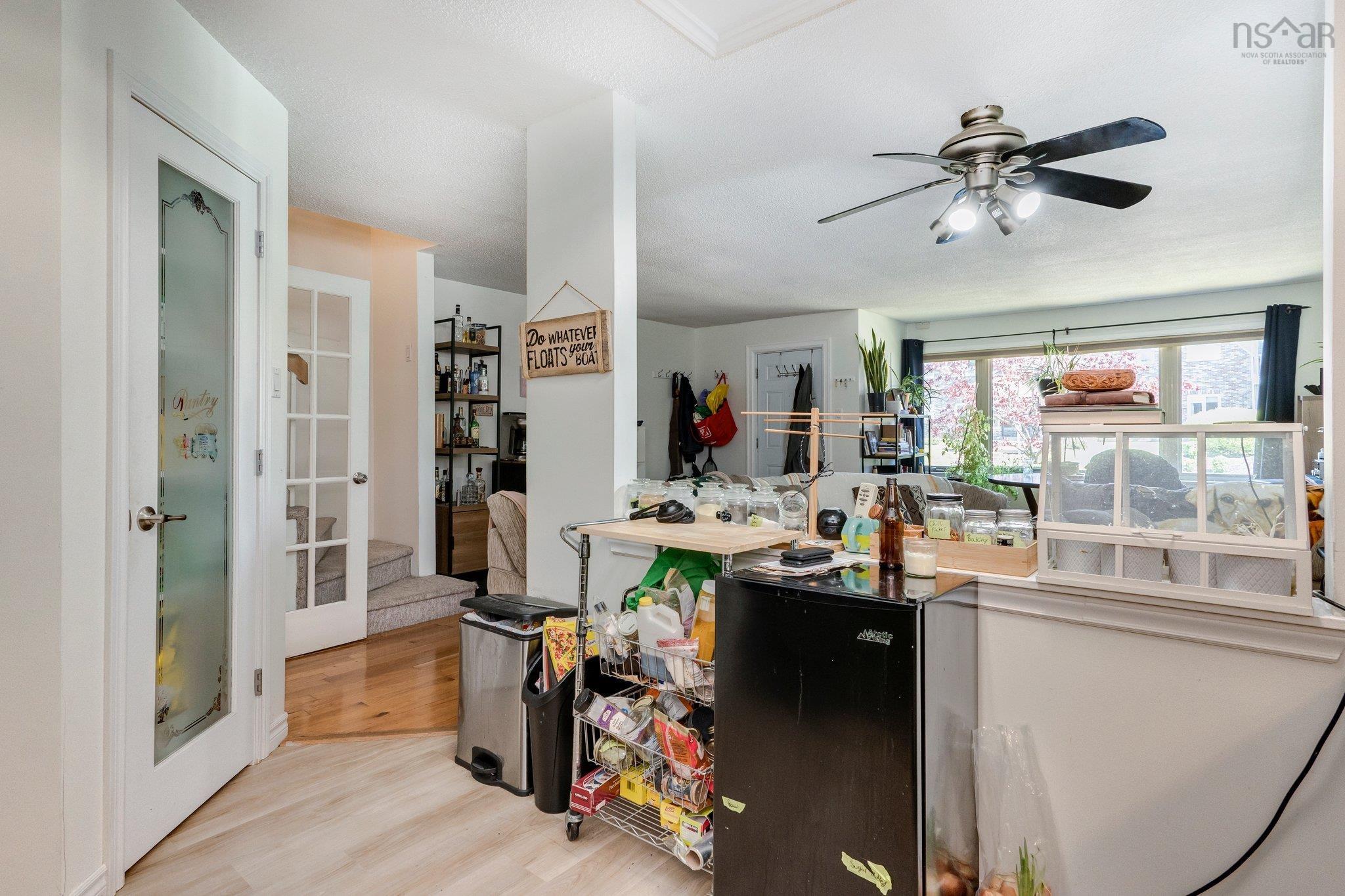 $350,000.00: 5 73 Collins Grove, Dartmouth
