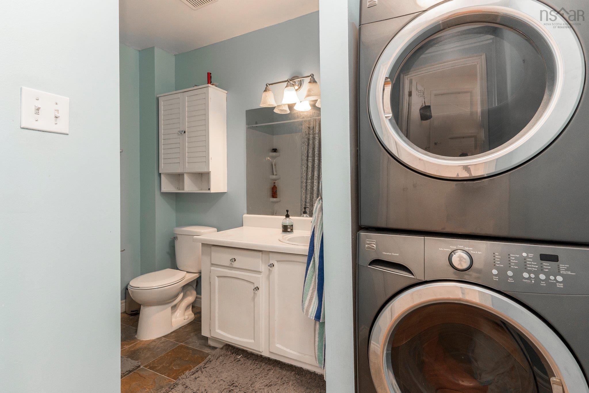 $350,000.00: 5 73 Collins Grove, Dartmouth