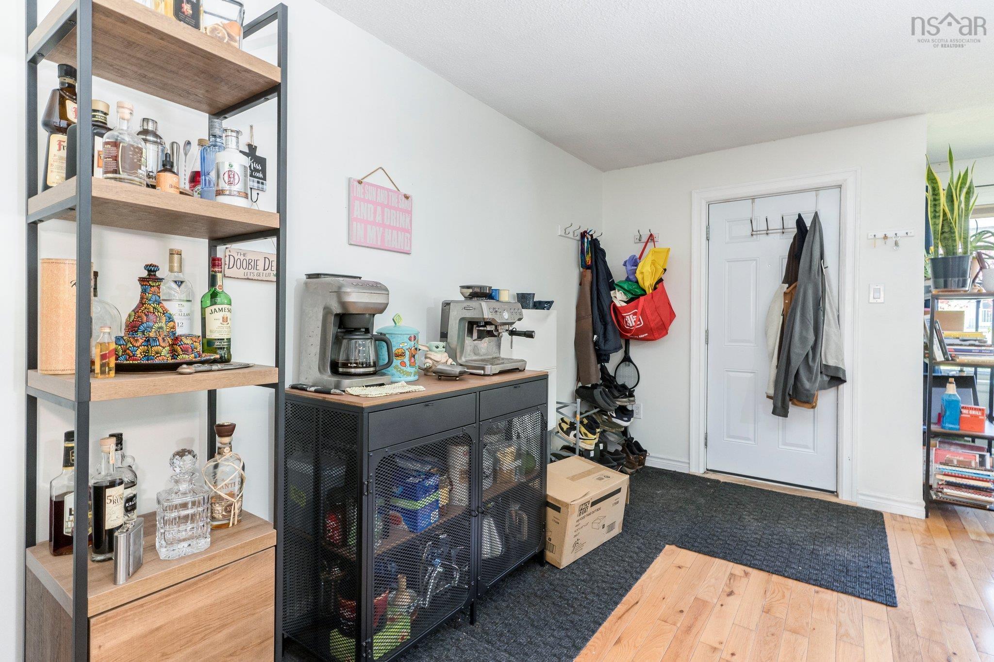 $350,000.00: 5 73 Collins Grove, Dartmouth
