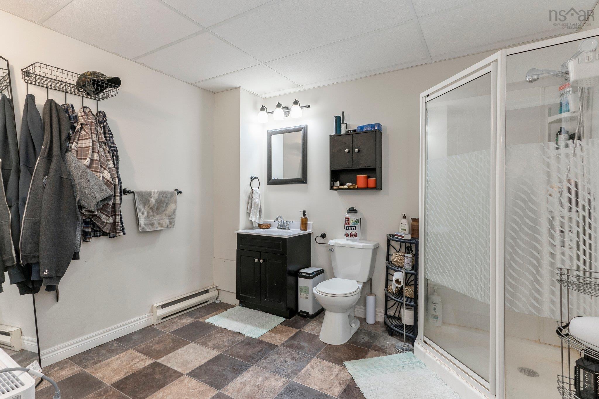 $350,000.00: 5 73 Collins Grove, Dartmouth