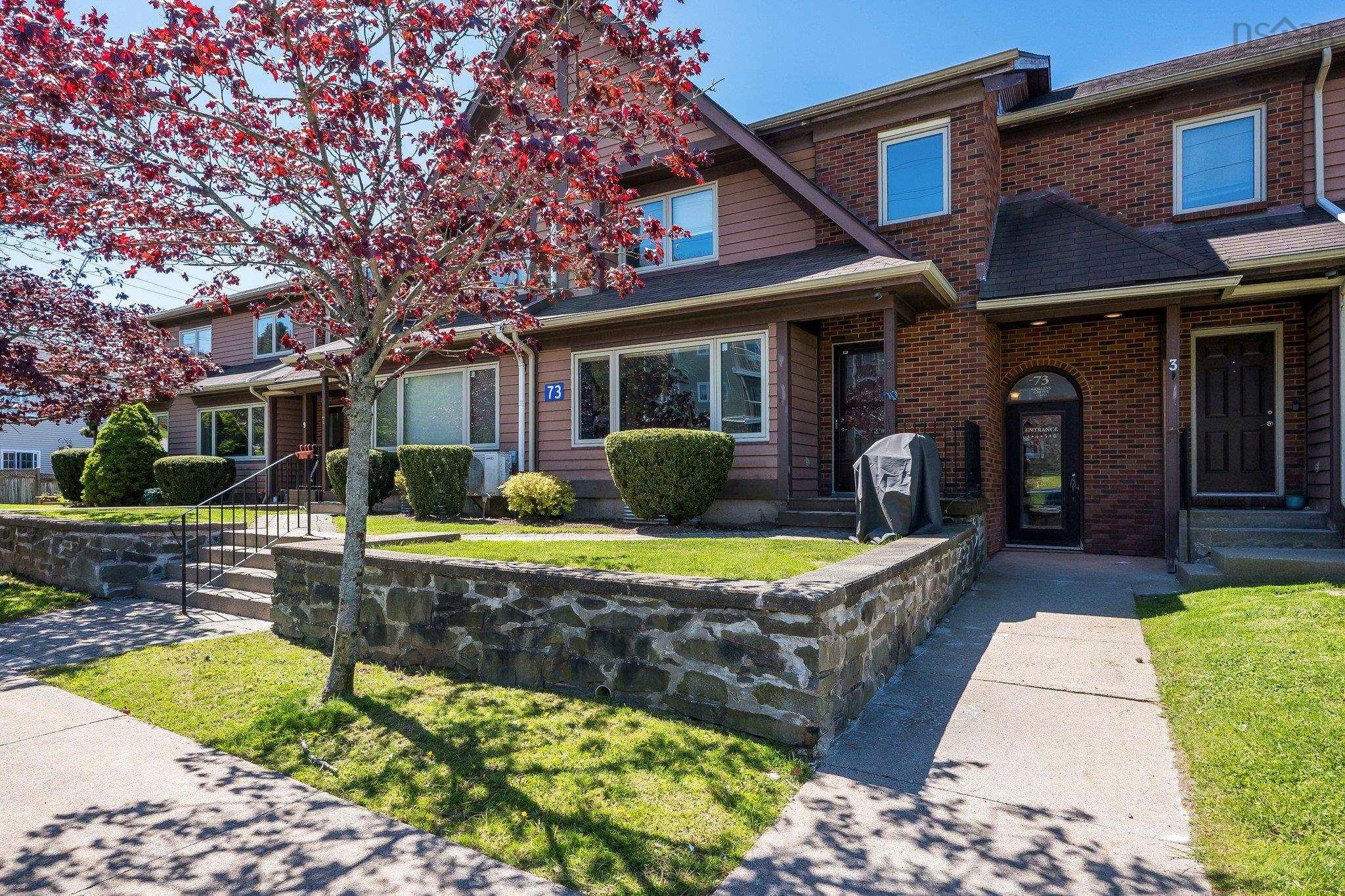 $350,000.00: 5 73 Collins Grove, Dartmouth