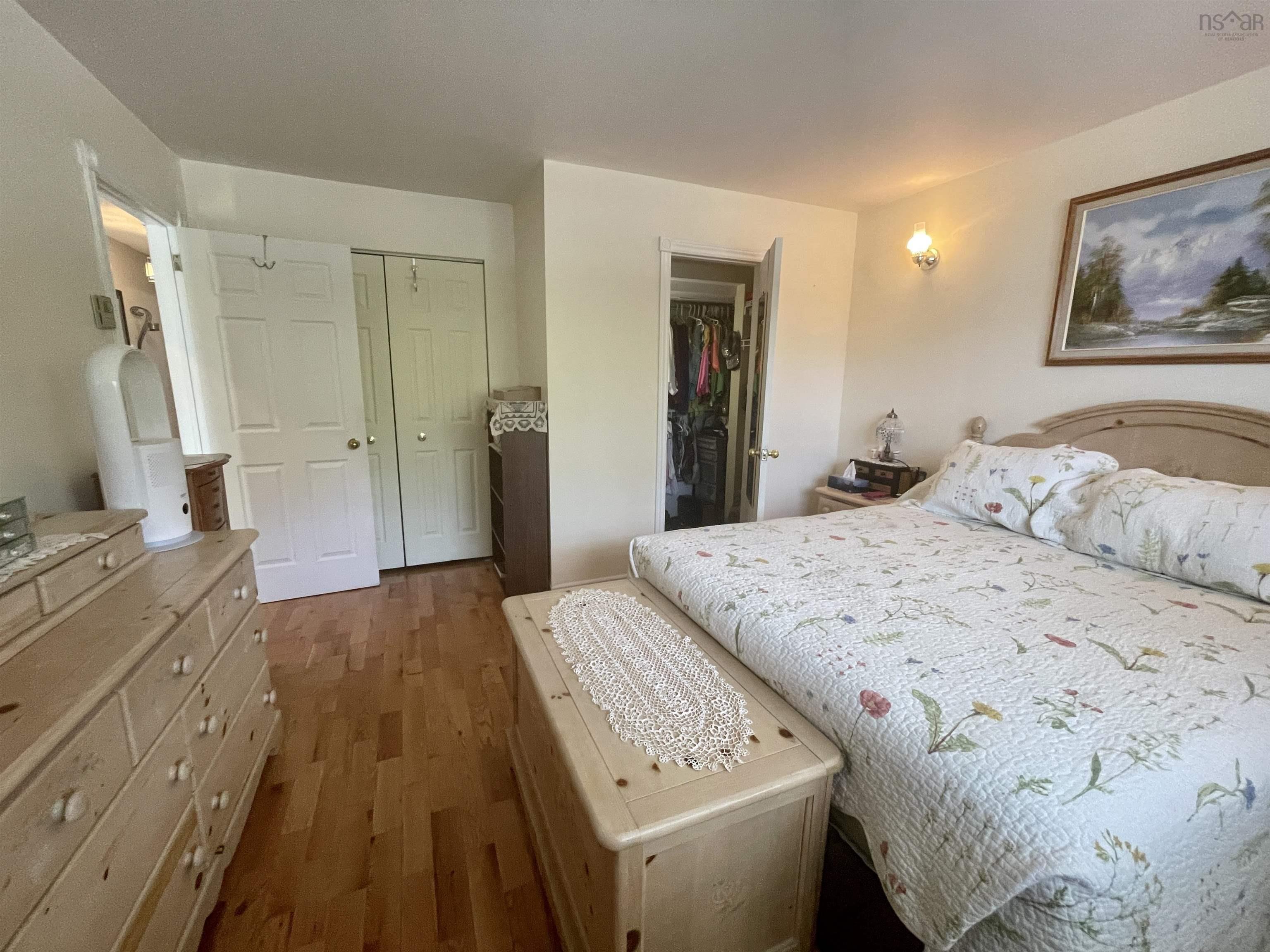 $699,900.00: 61 PORTLAND ESTATES BLVD WEST, Dartmouth