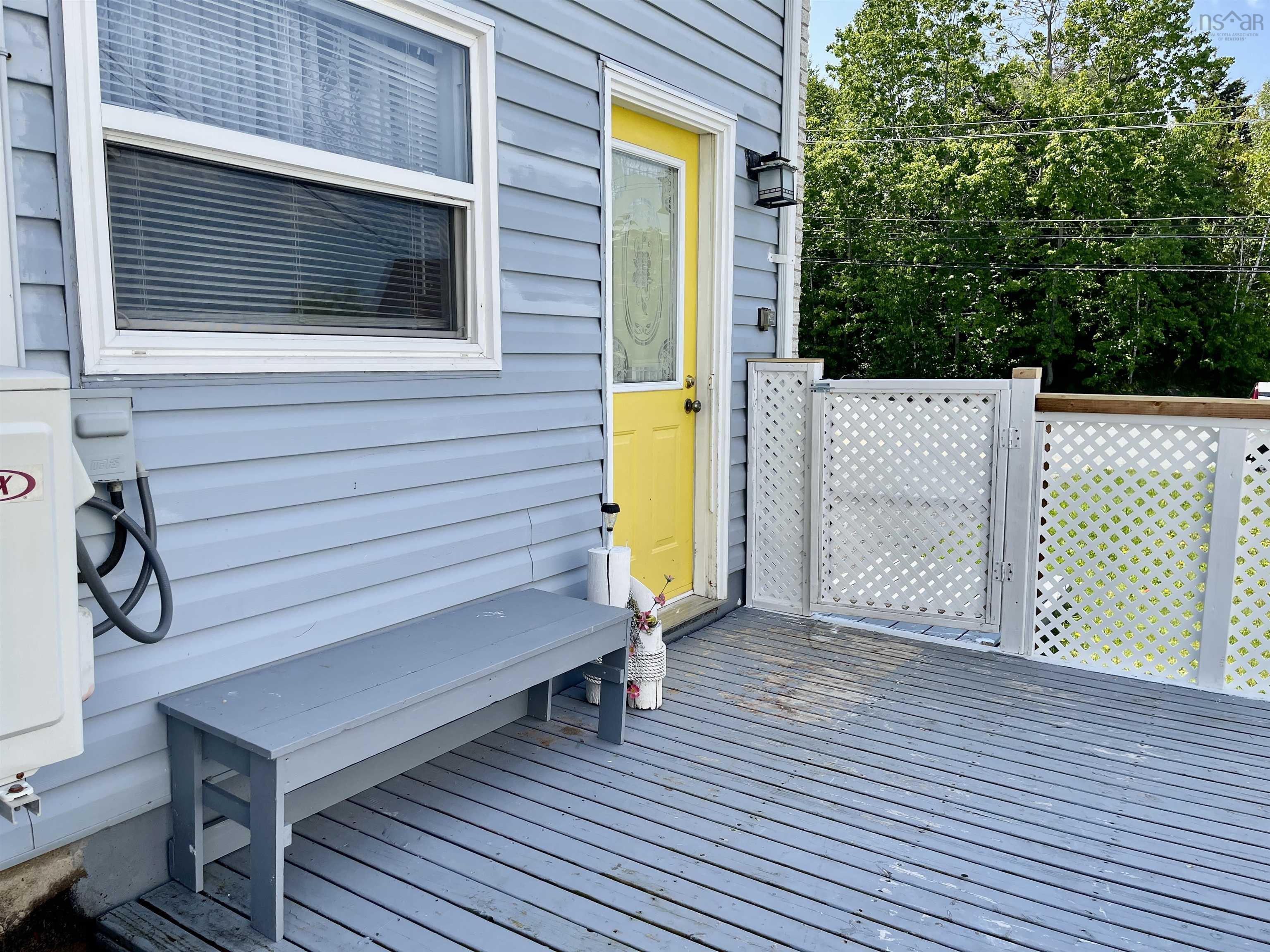 $699,900.00: 61 PORTLAND ESTATES BLVD WEST, Dartmouth