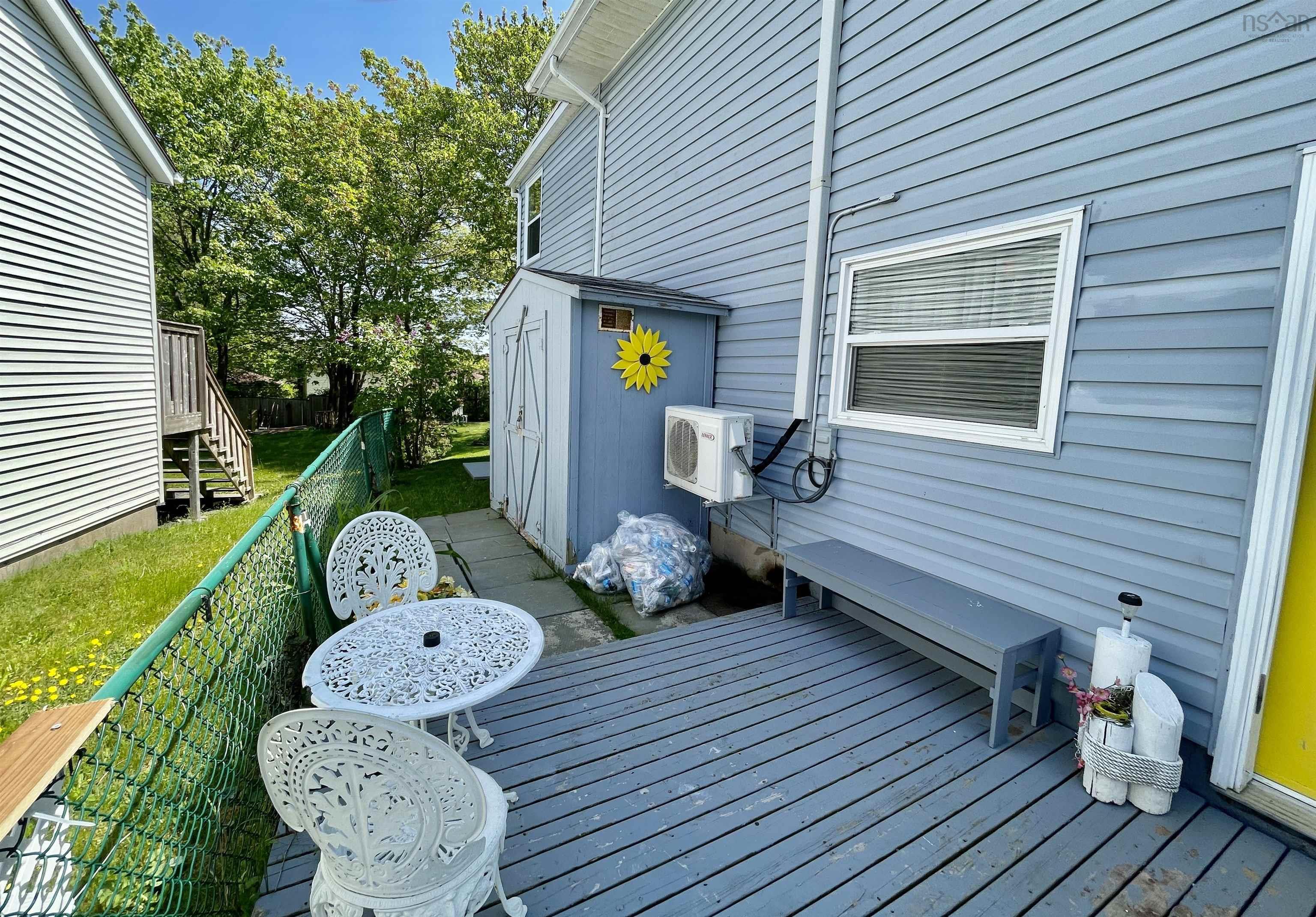 $699,900.00: 61 PORTLAND ESTATES BLVD WEST, Dartmouth