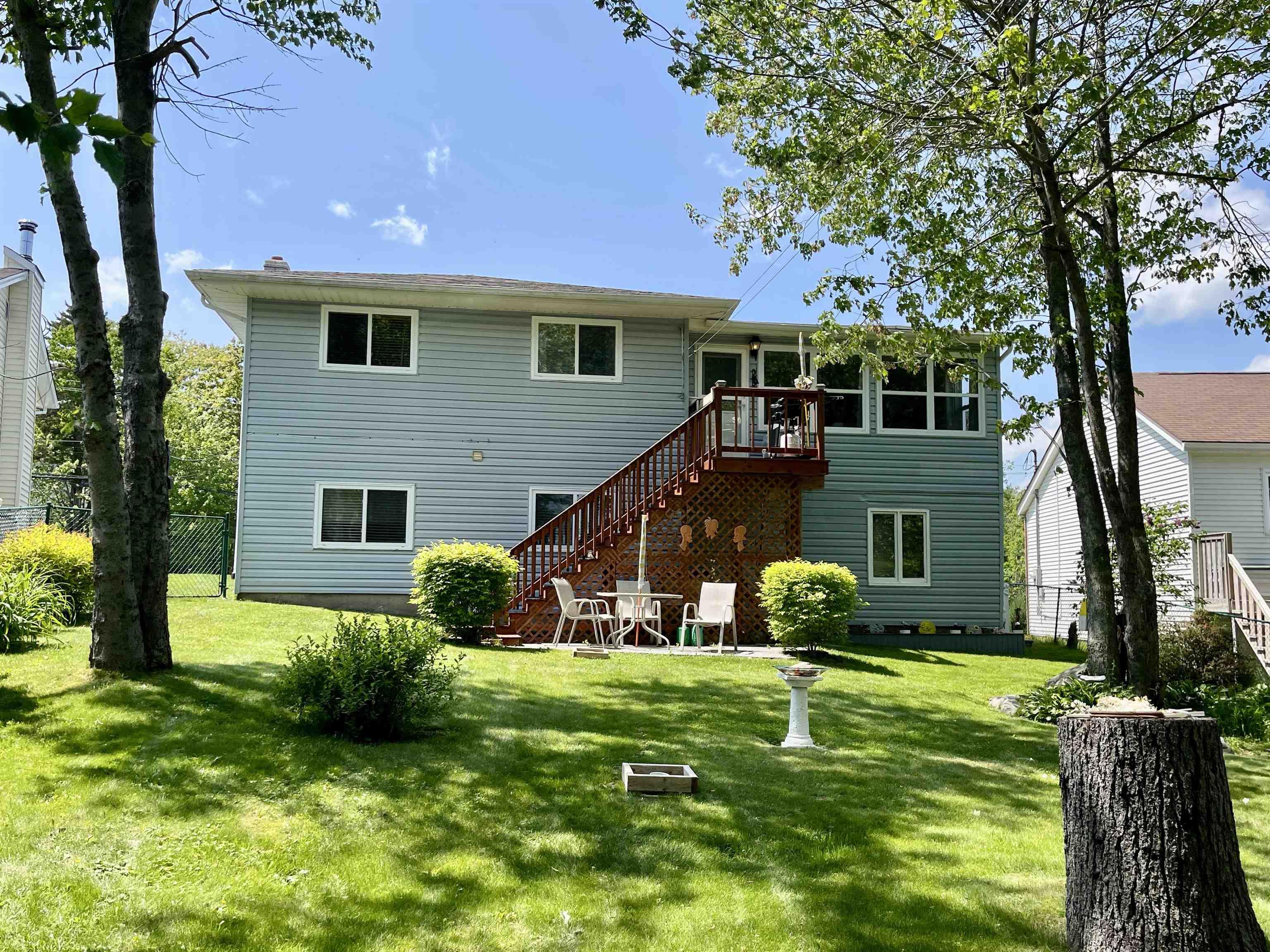 $699,900.00: 61 PORTLAND ESTATES BLVD WEST, Dartmouth