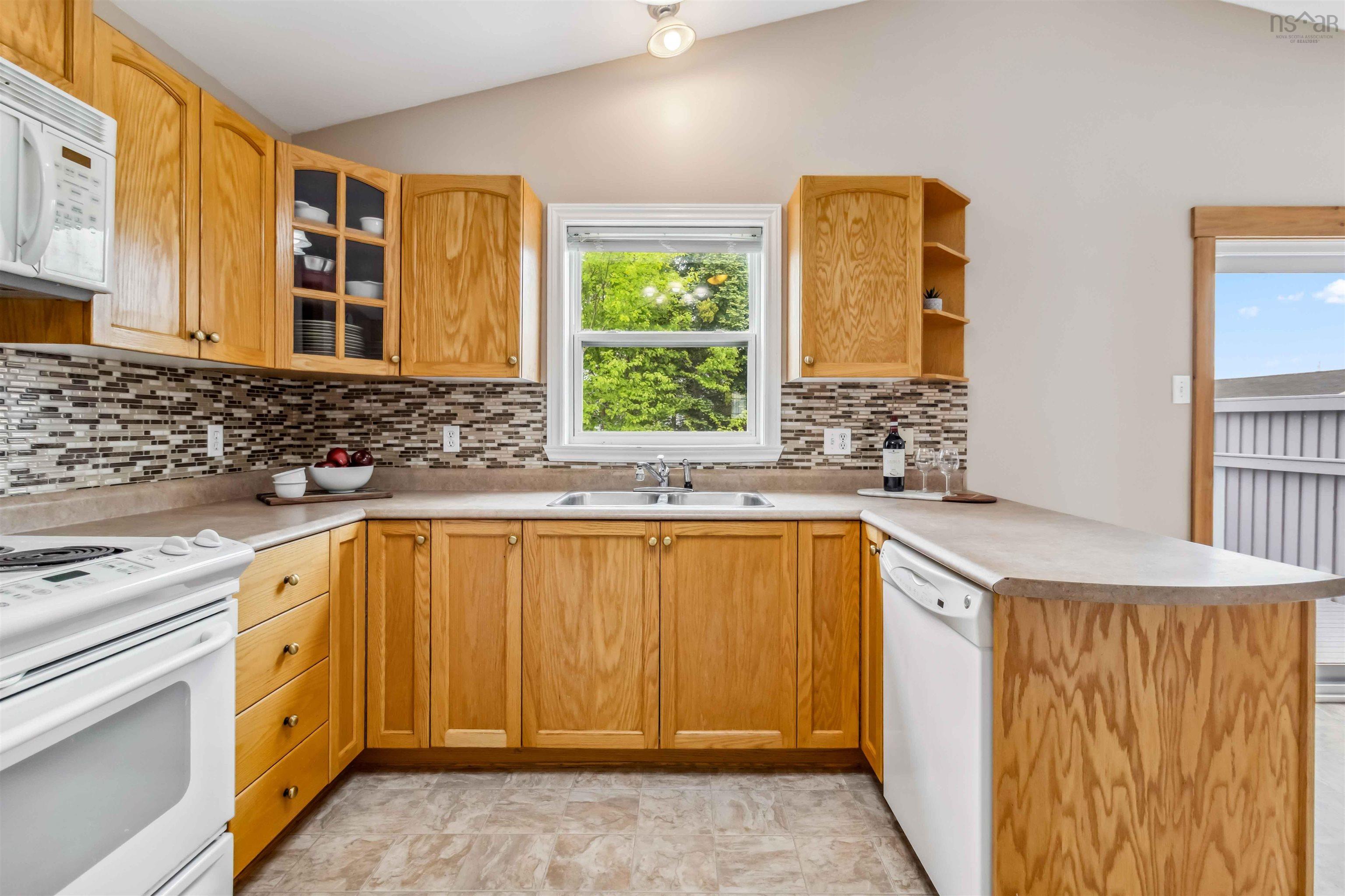 $435,000.00: 110 Jeep Crescent, Eastern Passage