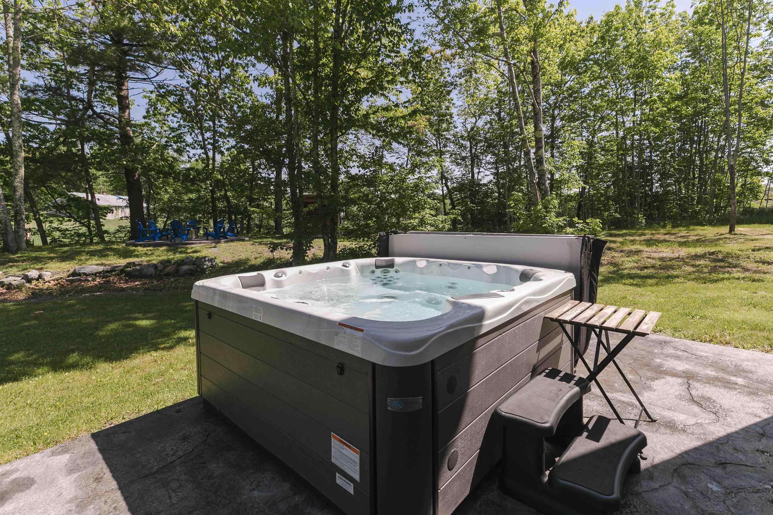 $1,275,000.00: 25 Meadowvale Lane, Oakfield