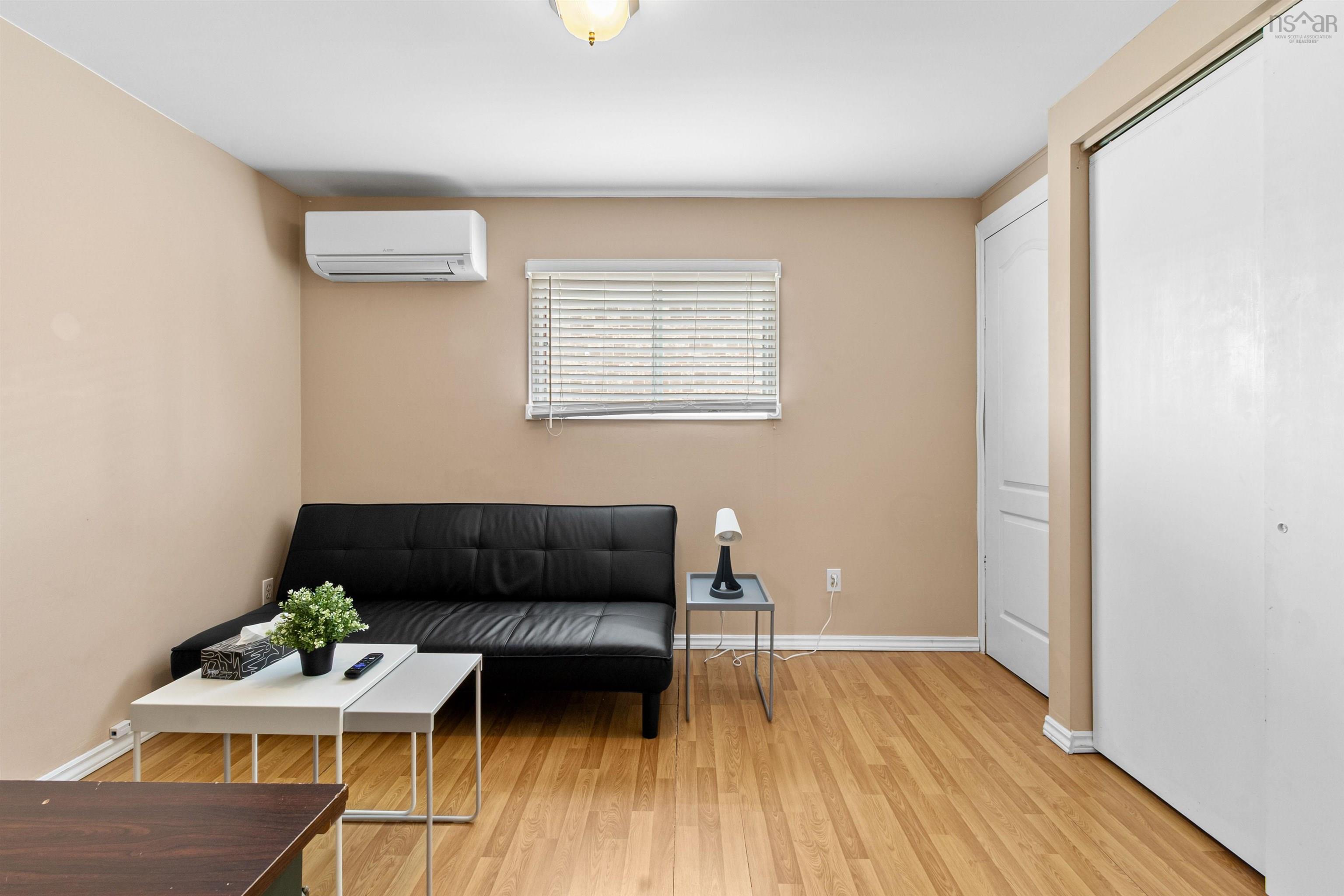 $399,900.00: 1596 St. Margaret