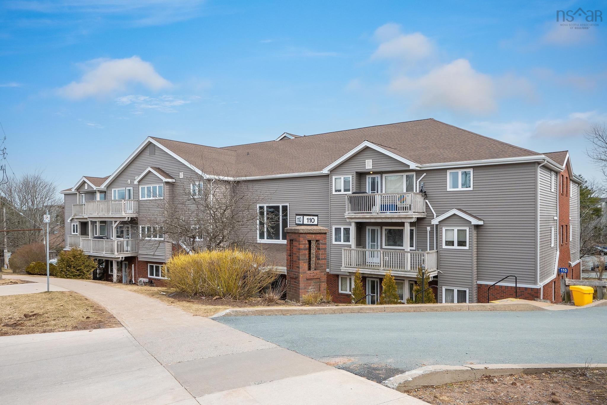 $369,900.00: 207 110 Farnham Gate Road, Halifax