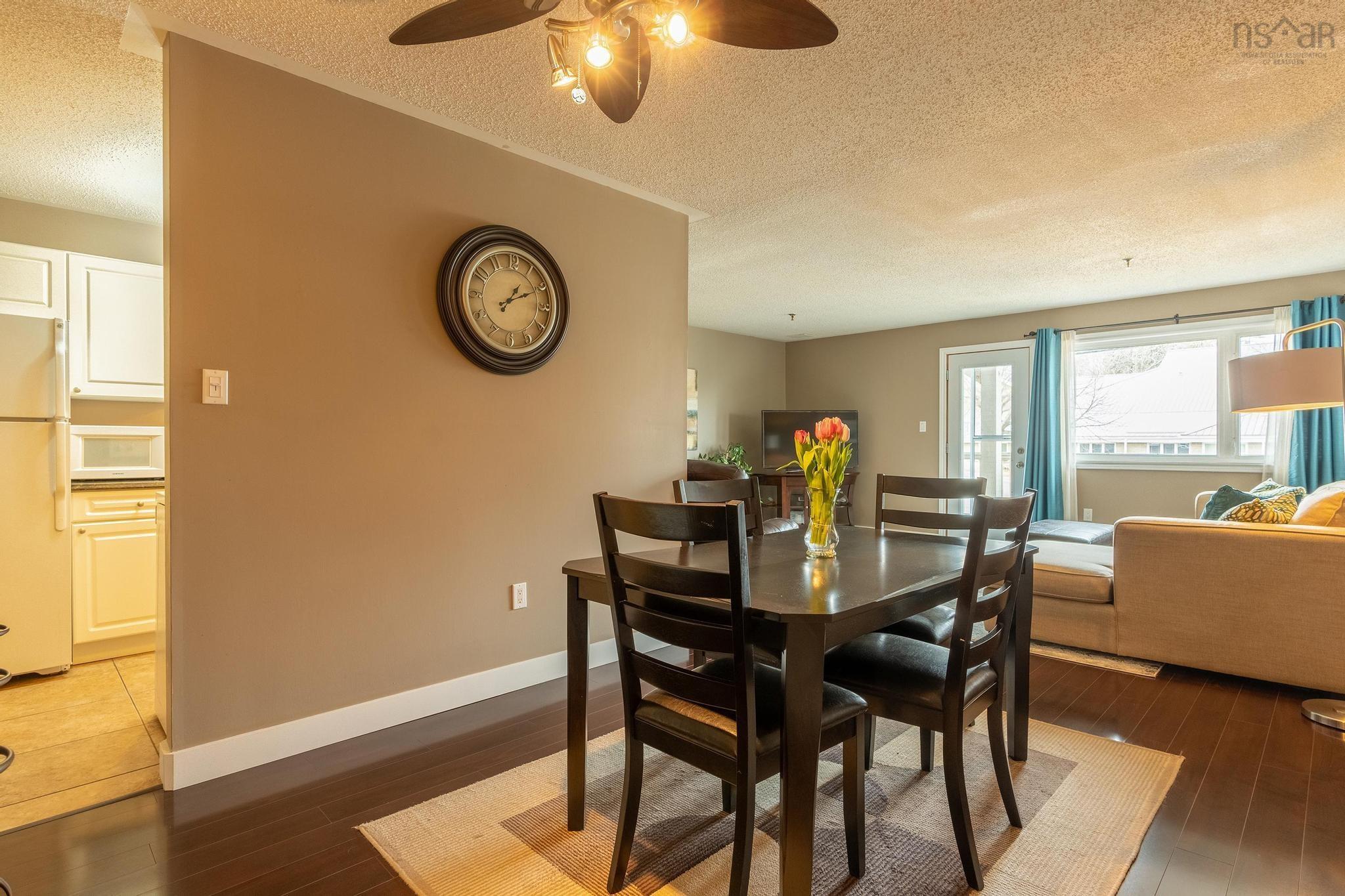$369,900.00: 207 110 Farnham Gate Road, Halifax