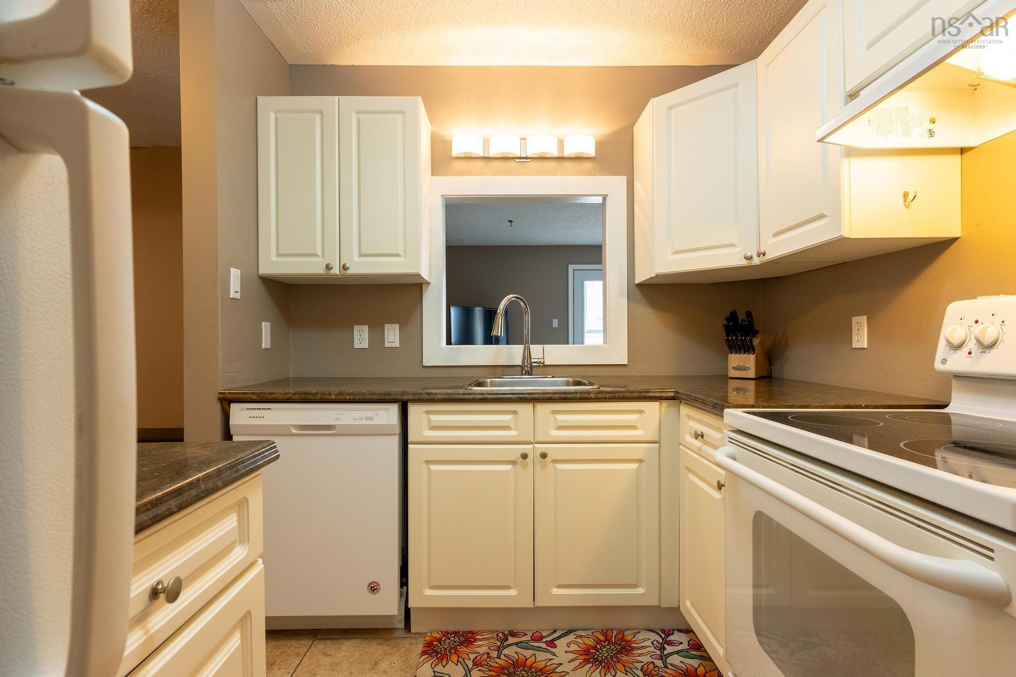 $369,900.00: 207 110 Farnham Gate Road, Halifax