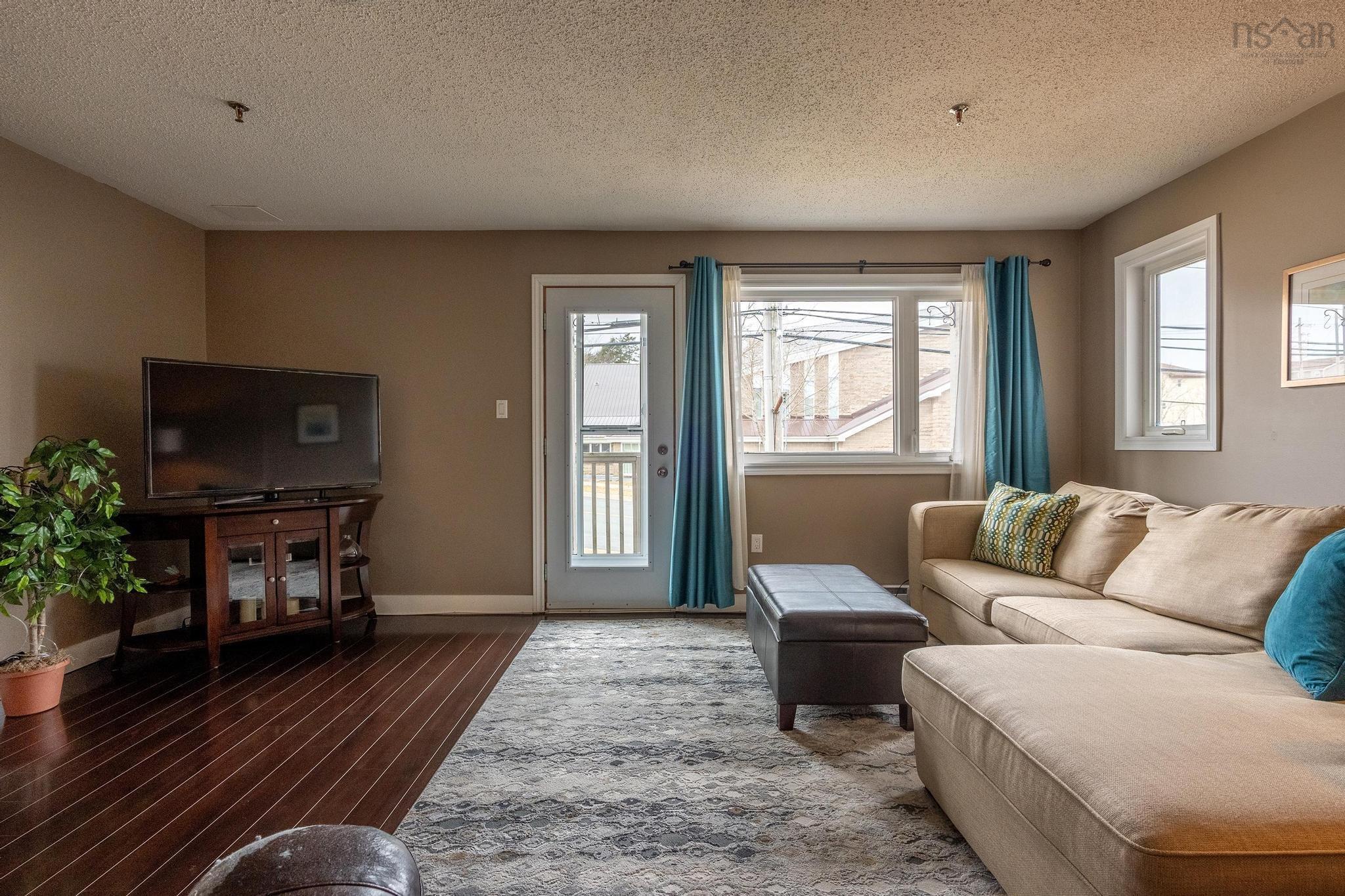 $369,900.00: 207 110 Farnham Gate Road, Halifax