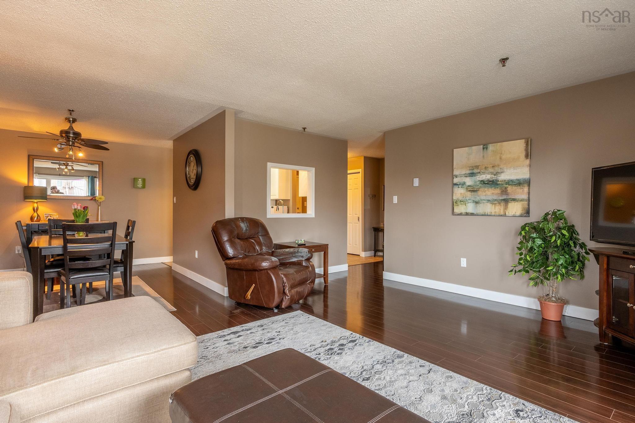$369,900.00: 207 110 Farnham Gate Road, Halifax