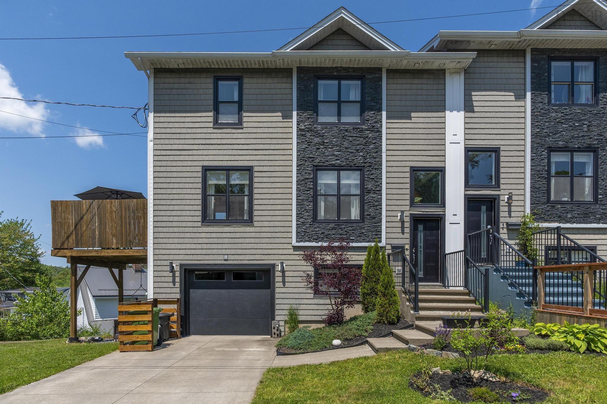 $575,000.00: 8 Four Mile Lane, Halifax
