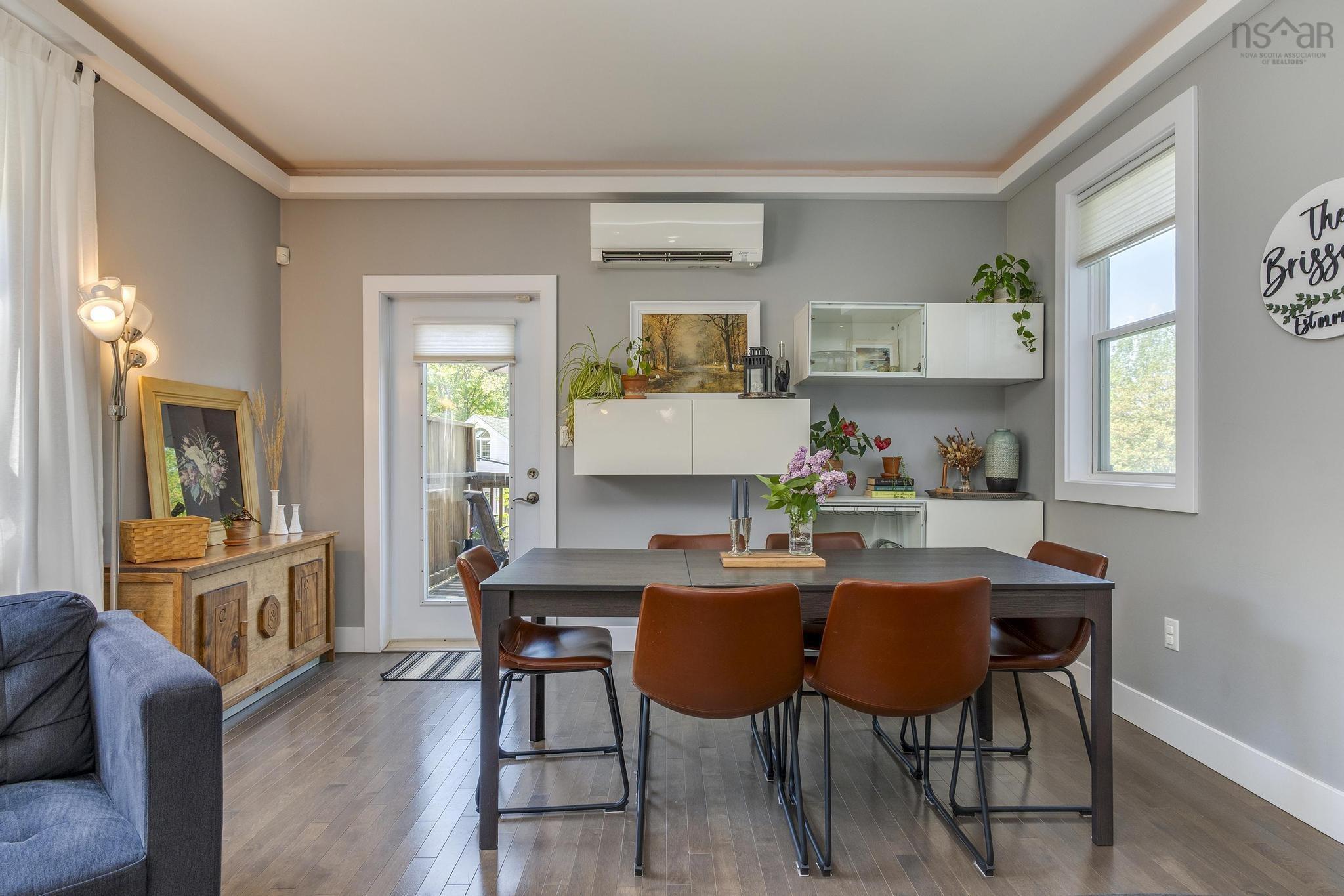 $575,000.00: 8 Four Mile Lane, Halifax