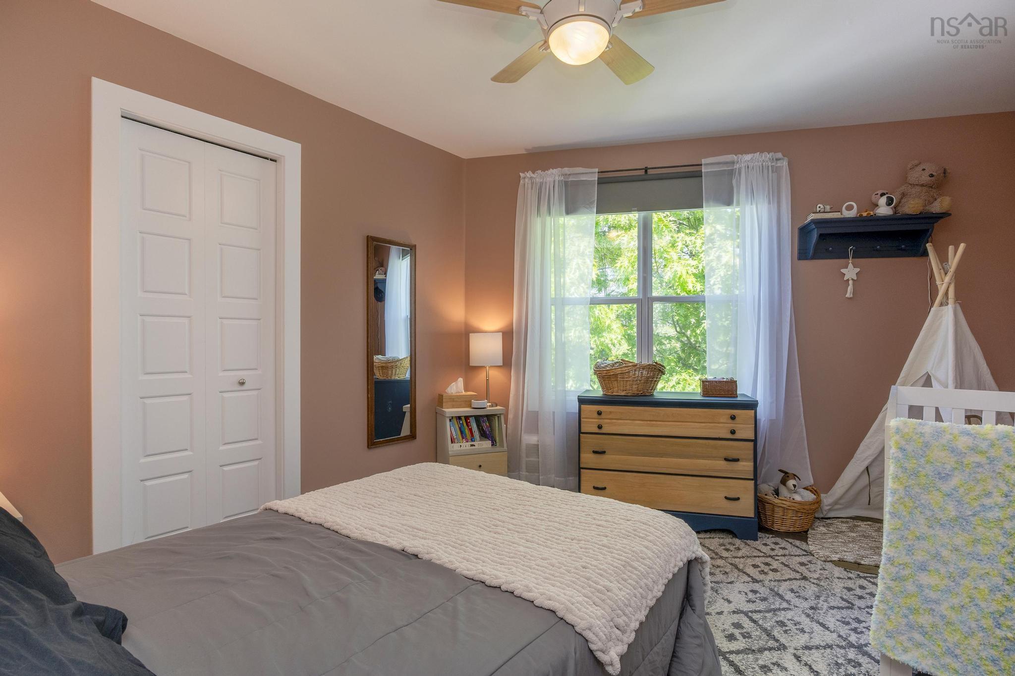 $575,000.00: 8 Four Mile Lane, Halifax