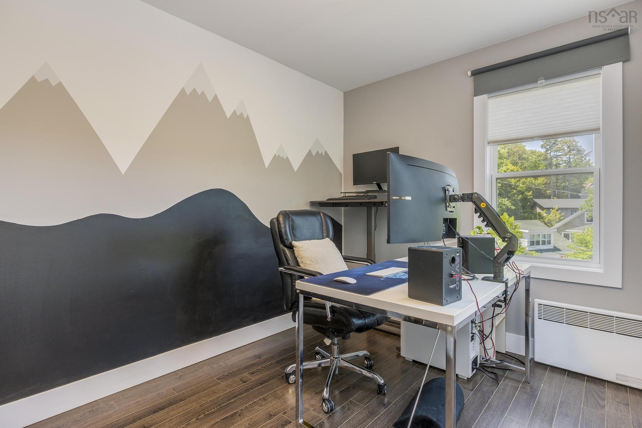 $575,000.00: 8 Four Mile Lane, Halifax