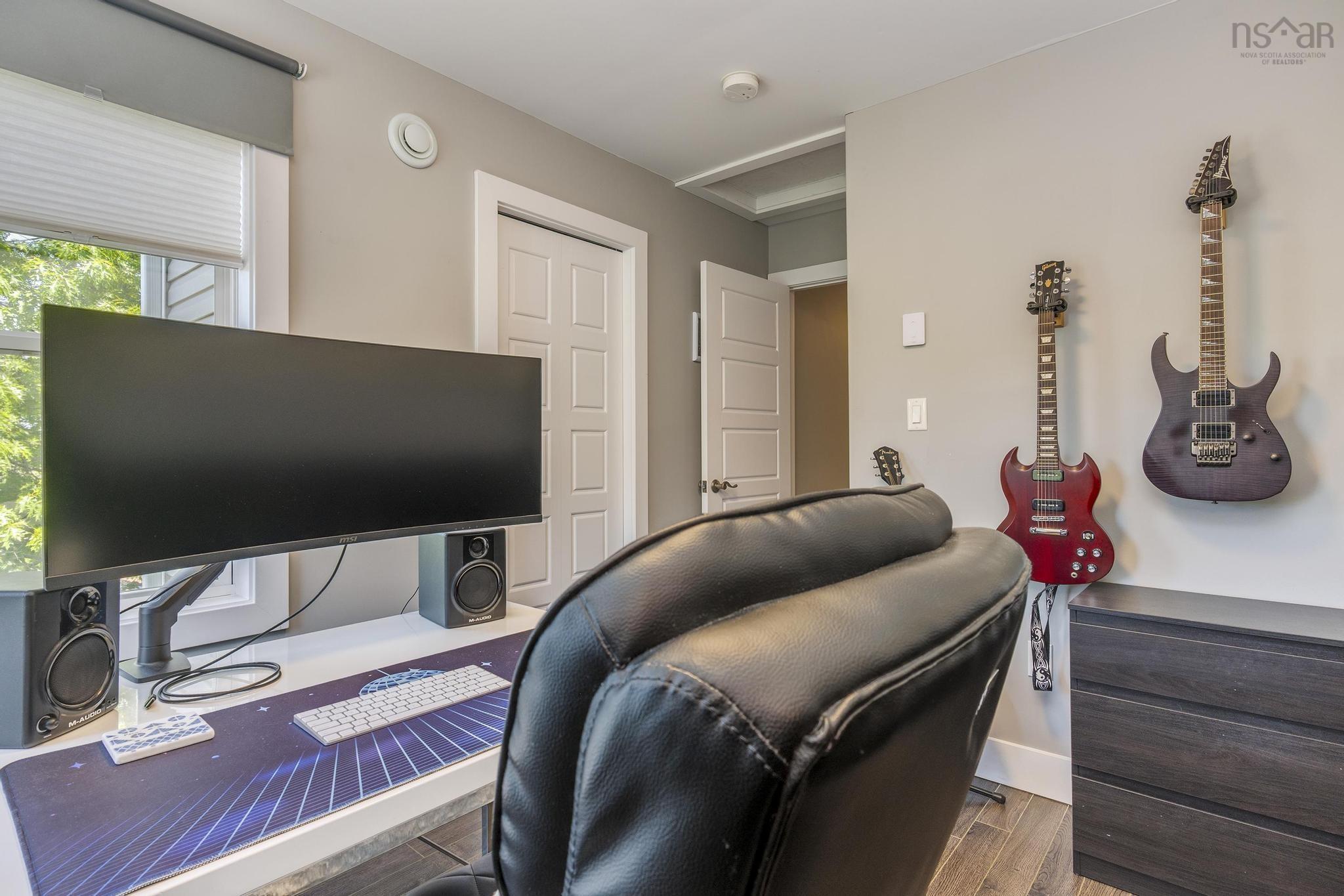 $575,000.00: 8 Four Mile Lane, Halifax